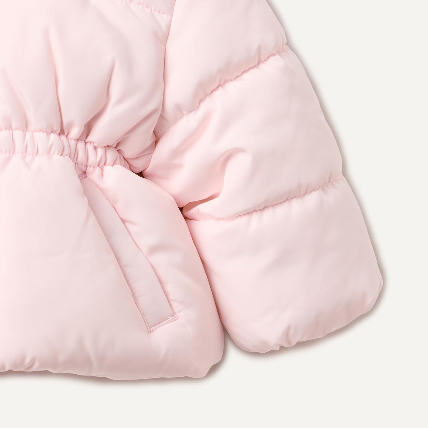 Amazon Essentials x Sofia Grainge Girls' Water-Resistant Hooded Puffer Jacket - Image 3