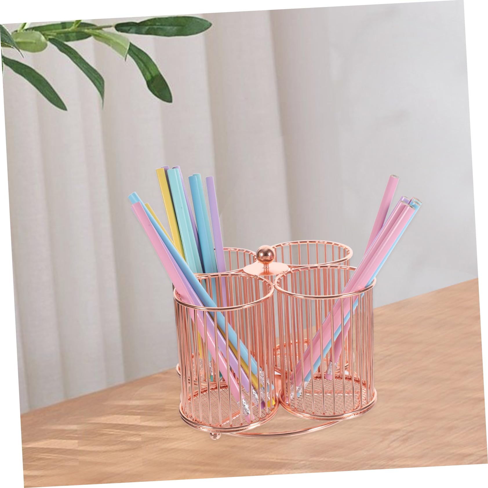 Organizzatore Rotante in Metallo Portapenne e Porta Trucco Multifunzionale Rosa Per Scrivania Grande Capacità Per Pennelli Cosmetici e Cancelleria Design Elegante Con Finitura Perl