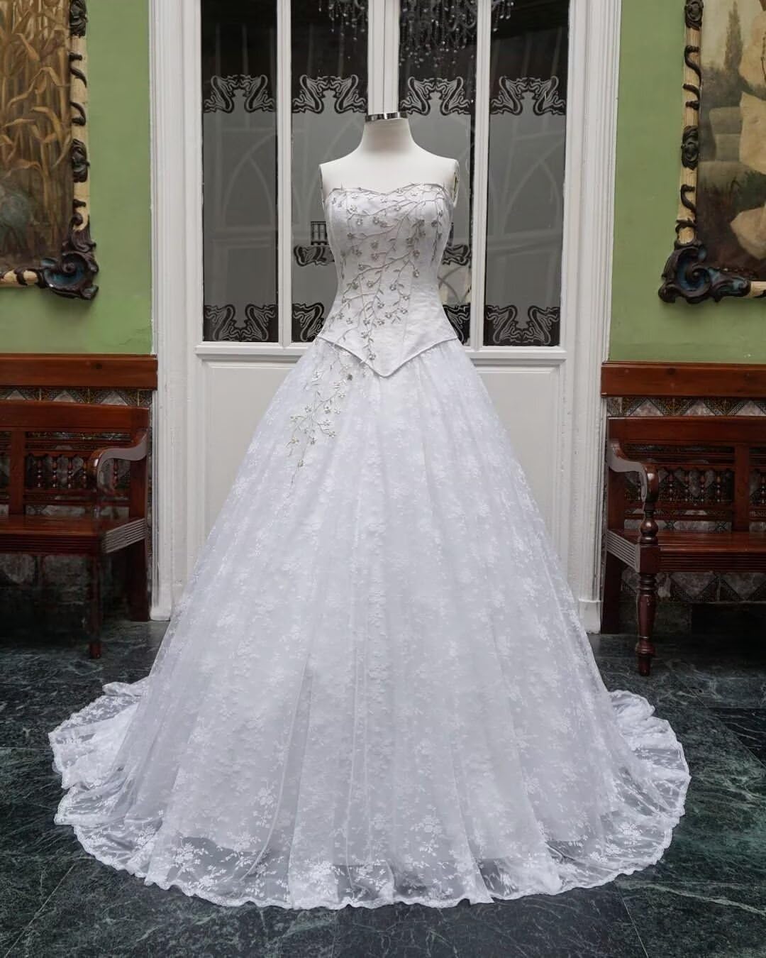 Mouccy Lace Victorian Dresses for Women Flare Sleeve Medieval Wedding Dress for Bride Tulle Gothic Ball Gown with Overcoat