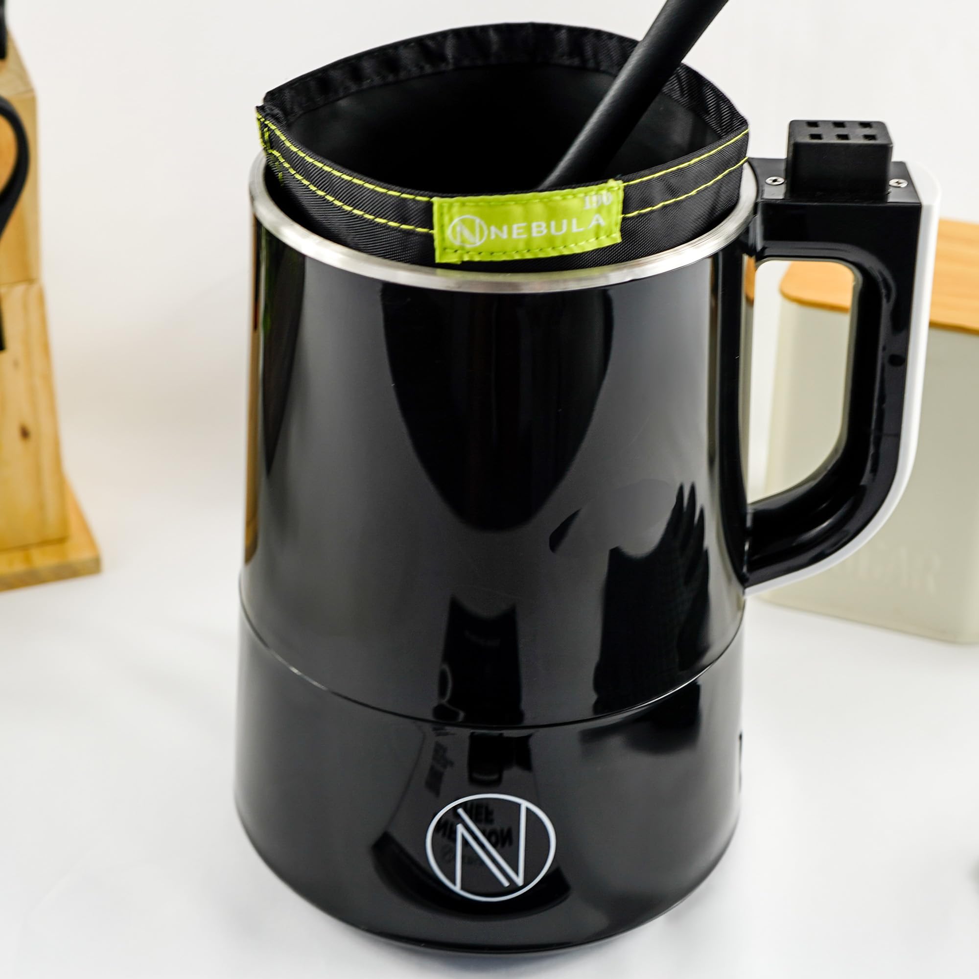 Nebula Infusion Chef | Tinkturen | Reinigungsmodus | Schwarz | 1200ml | Elektrisches Gerät Zur Herstellung Von Kräuterbutter, Öl Und Gummibärchen | 1200ml Fassungsvermögen