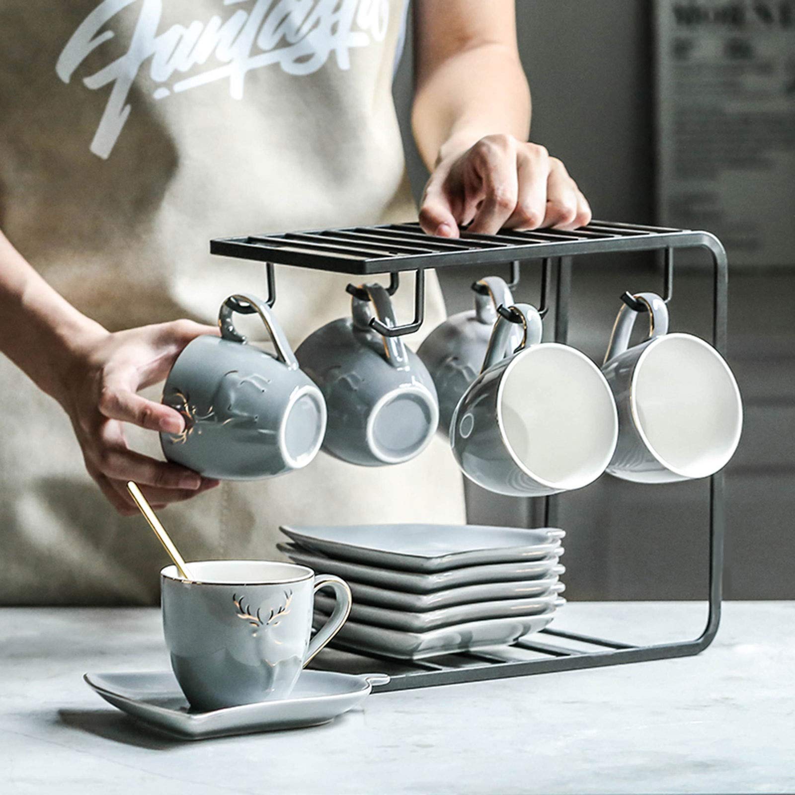 Kubek porcelanowe filiżanki do espresso ze spodkami i łyżkami 145 ml zestaw filiżanka do kawy i spodek złota dekoracja i czarny metalowy wspornik zestaw do herbaty, zestaw 6 filiżanek do kawy