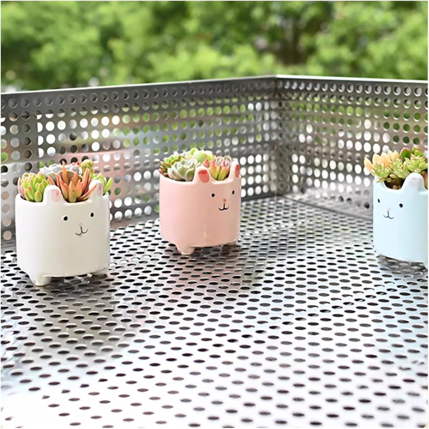 304 Stainless Steel Perforated Sheet - 0.45mm Thick Metal Screen Panel for Balcony Railing & Patio Protection Mesh (70x100cm) - Durable & Weather-Resistant Metal Mesh