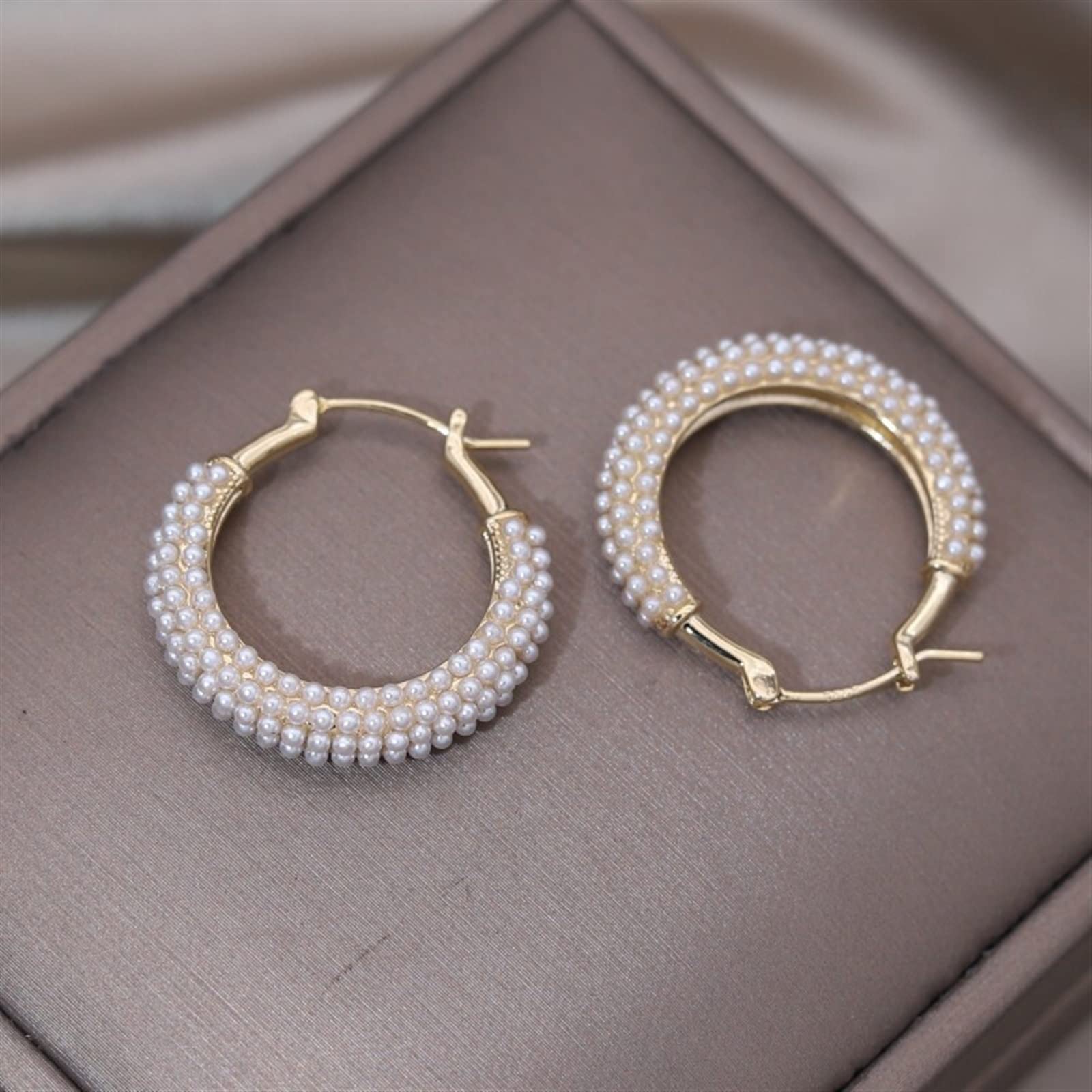 HJMMHX Pendientes de Mujer joyería de Moda chapados en Oro Hechos a Mano Pendientes de aro Redondos Elegantes Accesorios de Trabajo Diario para Mujer Pendientes