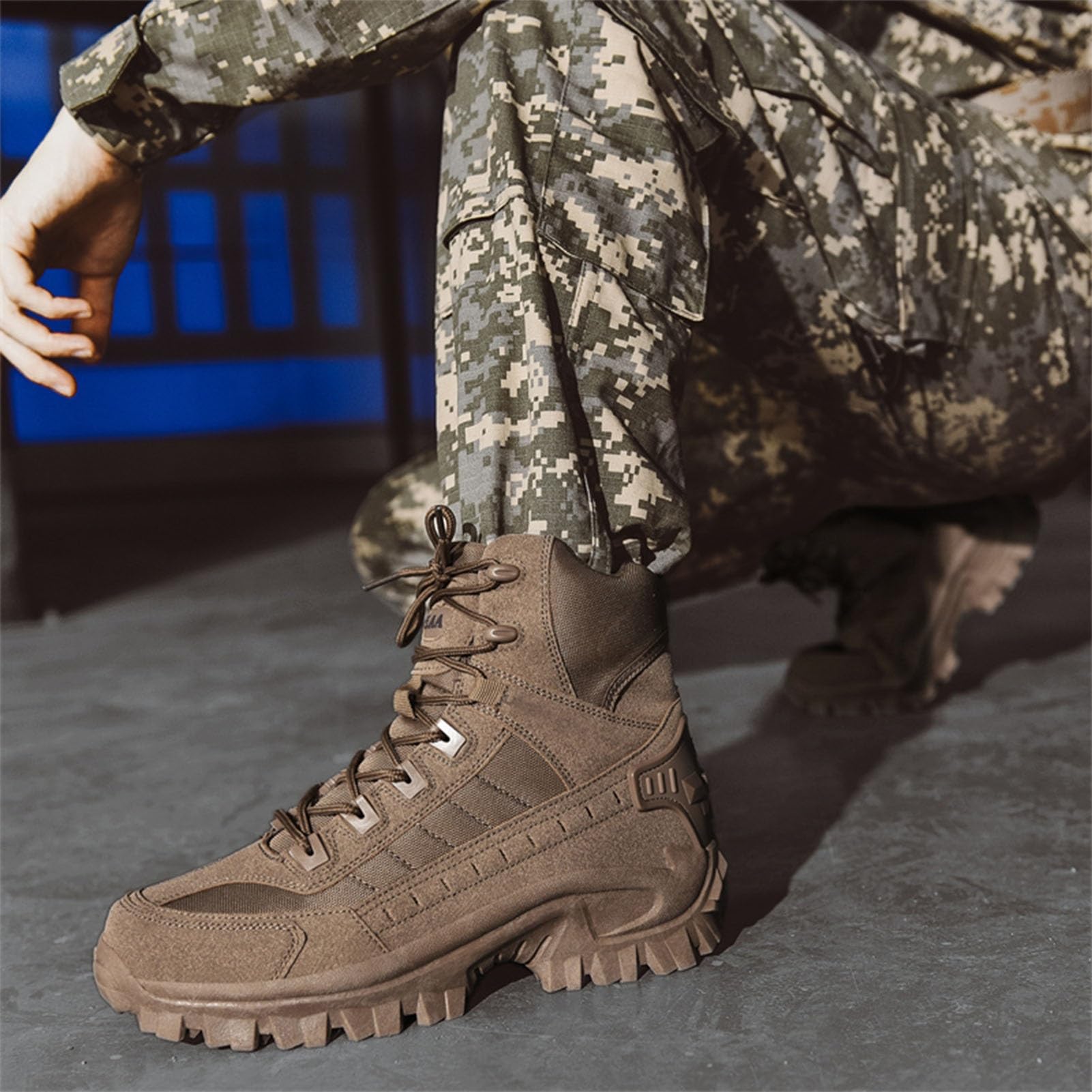 Bottes Tactiques pour Hommes avec Fermeture Éclair Latérale, Bottes de Combat Militaires Imperméables, Bottes de Randonnée et D'extérieur Légères et Confortables