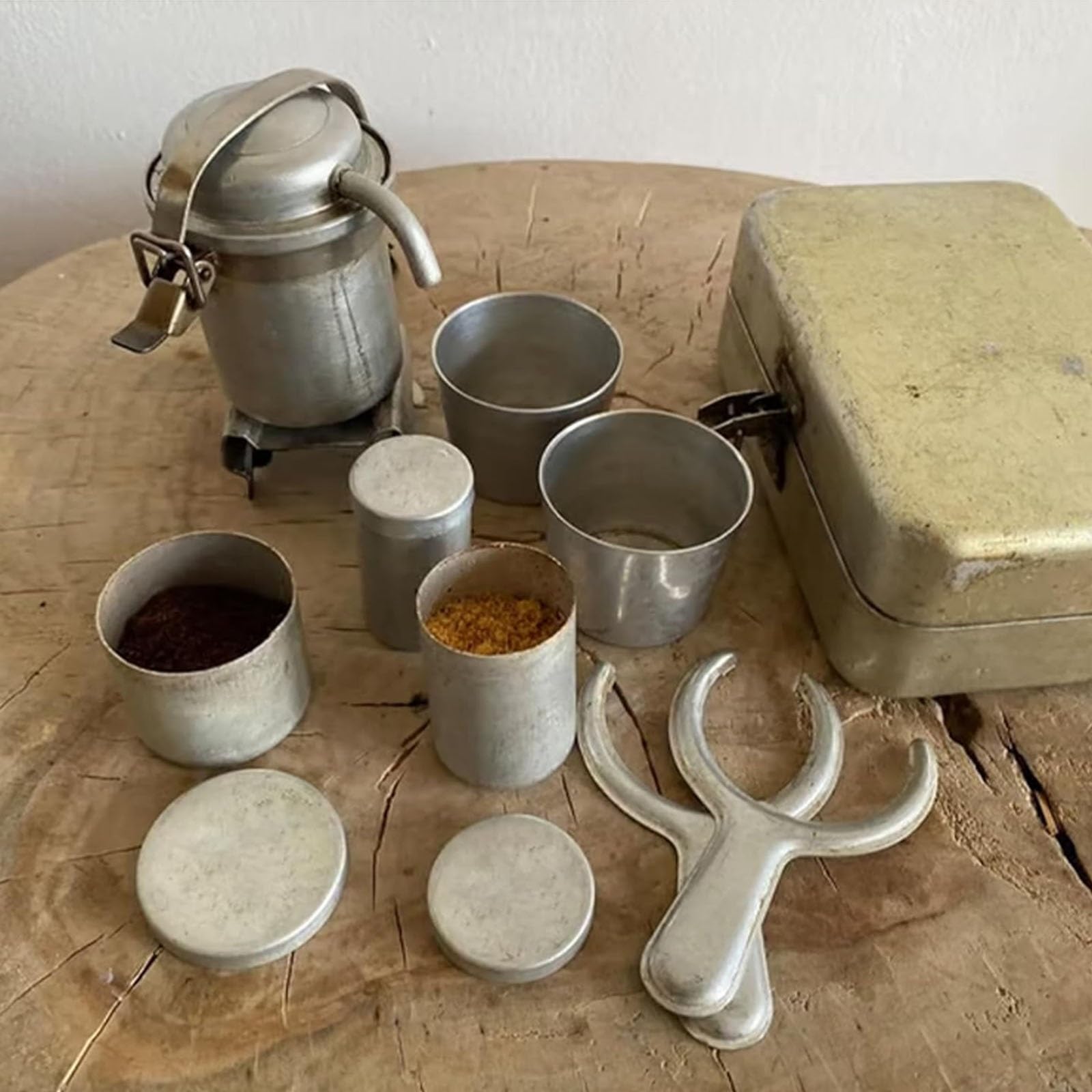 Kit de café for Acampar de colección, Muy Raro, con un Toque Vintage de Nostalgia, for Espresso y vertido, minimáquina de Espresso portátil for Viajes al Aire Libre con Tazas y cafetera(1 Set)