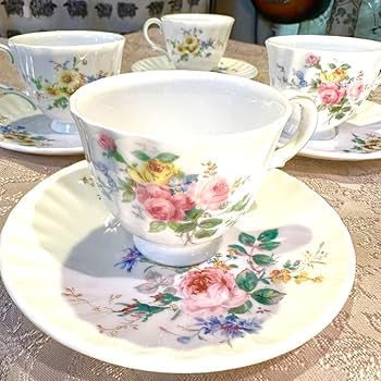未使用保管品 ロイヤルドルトン アルバニー ALBANY まとめ売り 未使用】RoyanDulton Albany Footed Cup & Saucer Set ロイヤル