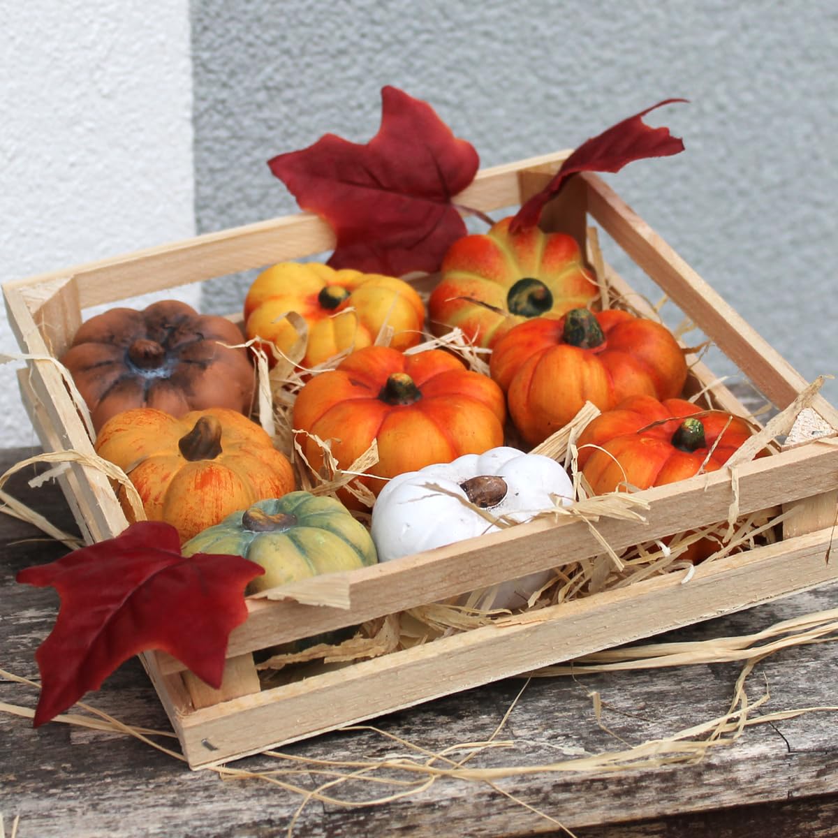 matches21 HOME & HOBBY Zierkürbisse bunt als Herbst-Deko im 10er Set - Keramik Kürbisse als wetterfeste Outdoor Gartendeko - Kürbis-Deko als Erntedankfestdeko oder draußen Haustür Halloweendeko