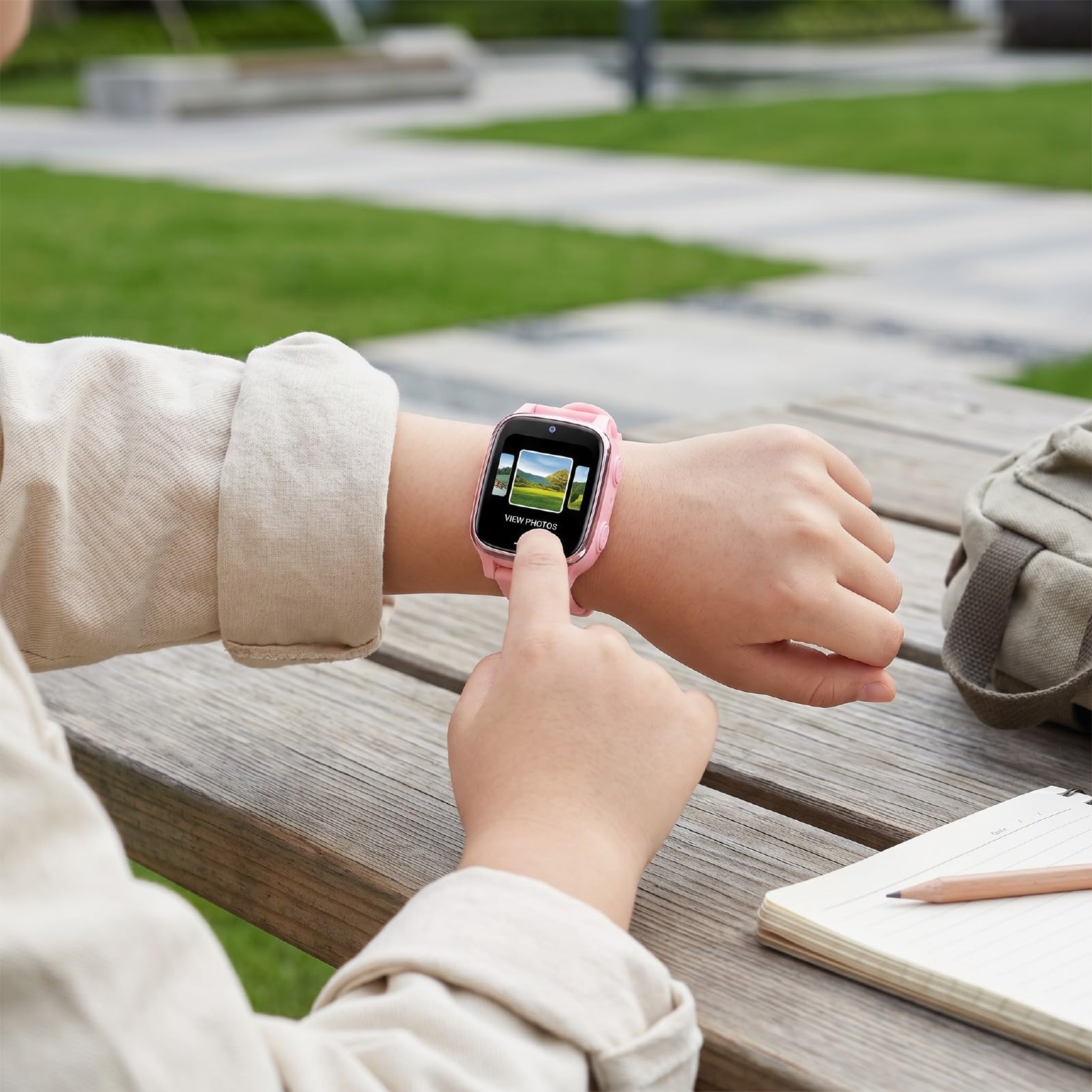 Tosuny Smartwatch per Bambini 4G LTE con Posizione LBS e Fotocamera da 8 MP (PINK) | Chiamate video e vocali, allarme SOS, touch screen da 1,83", controllo genitori, modalità aula, resistente all'acqua IPX7