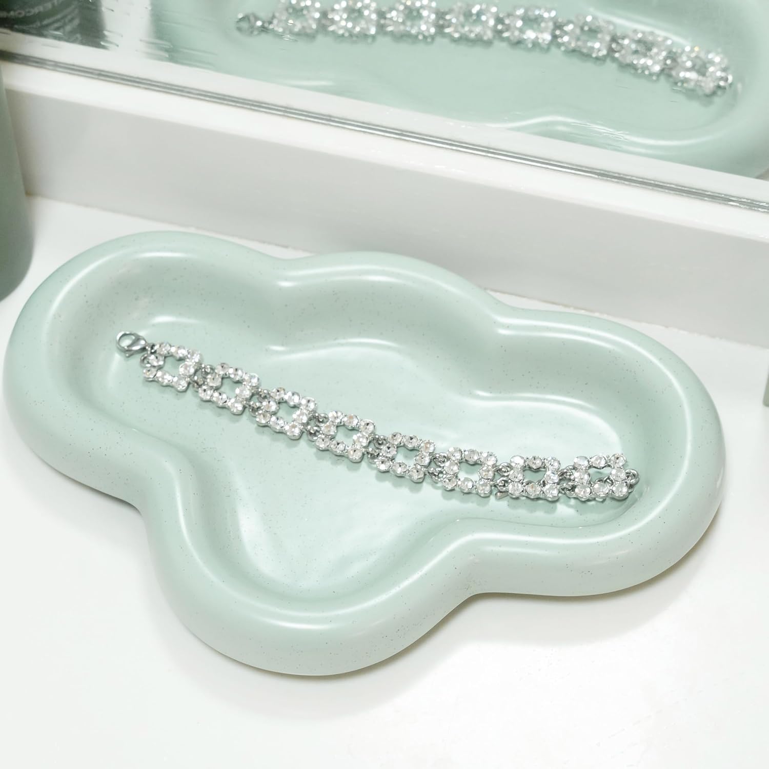Lynagert Cloud Trinket Dish, Chubby Jewelry Tray, Ceramic Jewelry Ring Trinket Dish for Rings Earrings Necklace Organizer, Mother's Day Thanksgiving Christmas Birthday Bridesmaid Gifts (T-Green) image 3