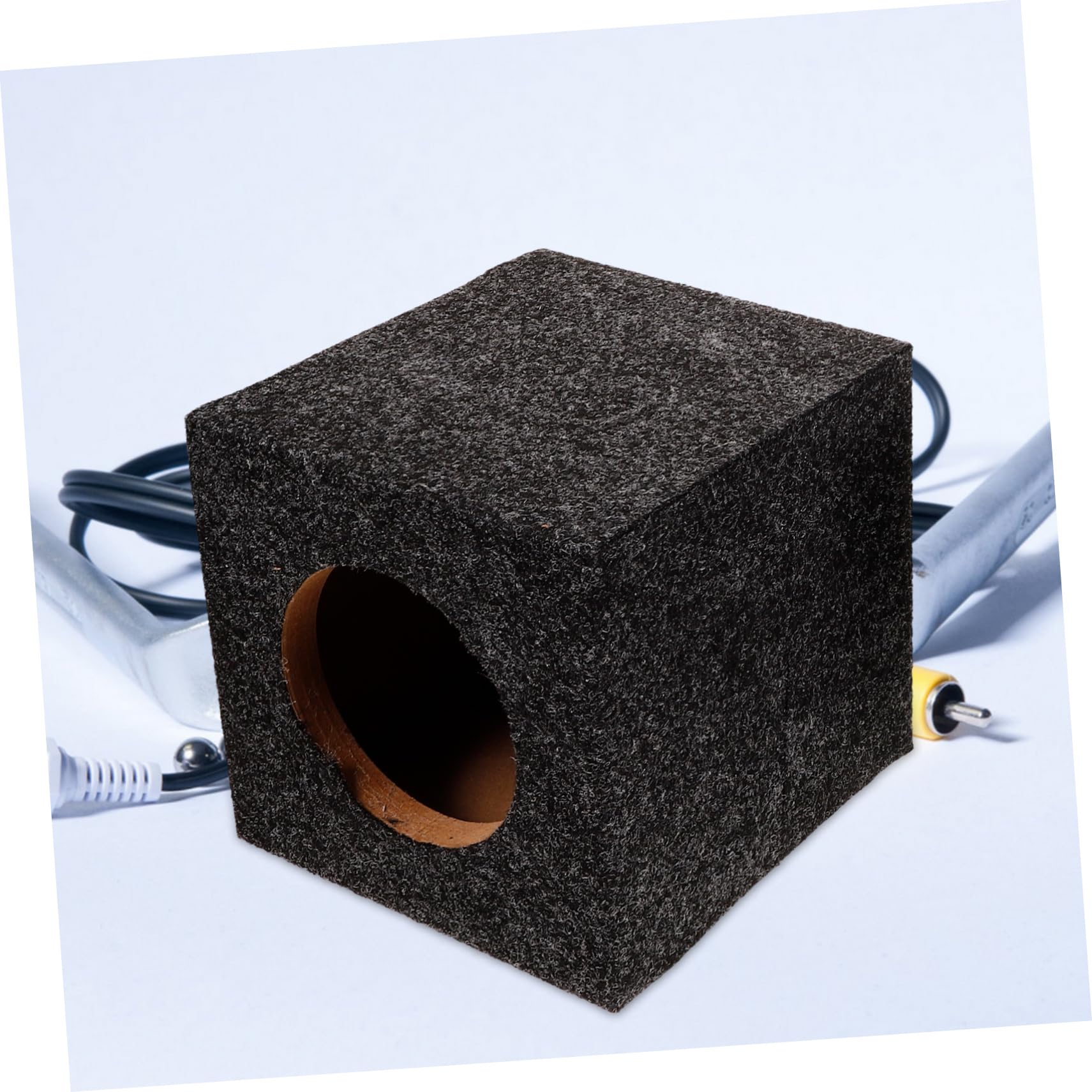 SHINEOFI Box Subwoofer Porta Rivestito in Moquette 4 Pollici per Auto Cassa per Subwoofer Singolo Accessorio di Ricambio per Impianto Audio Auto Miglioramento Bassi e Qualità Sonora