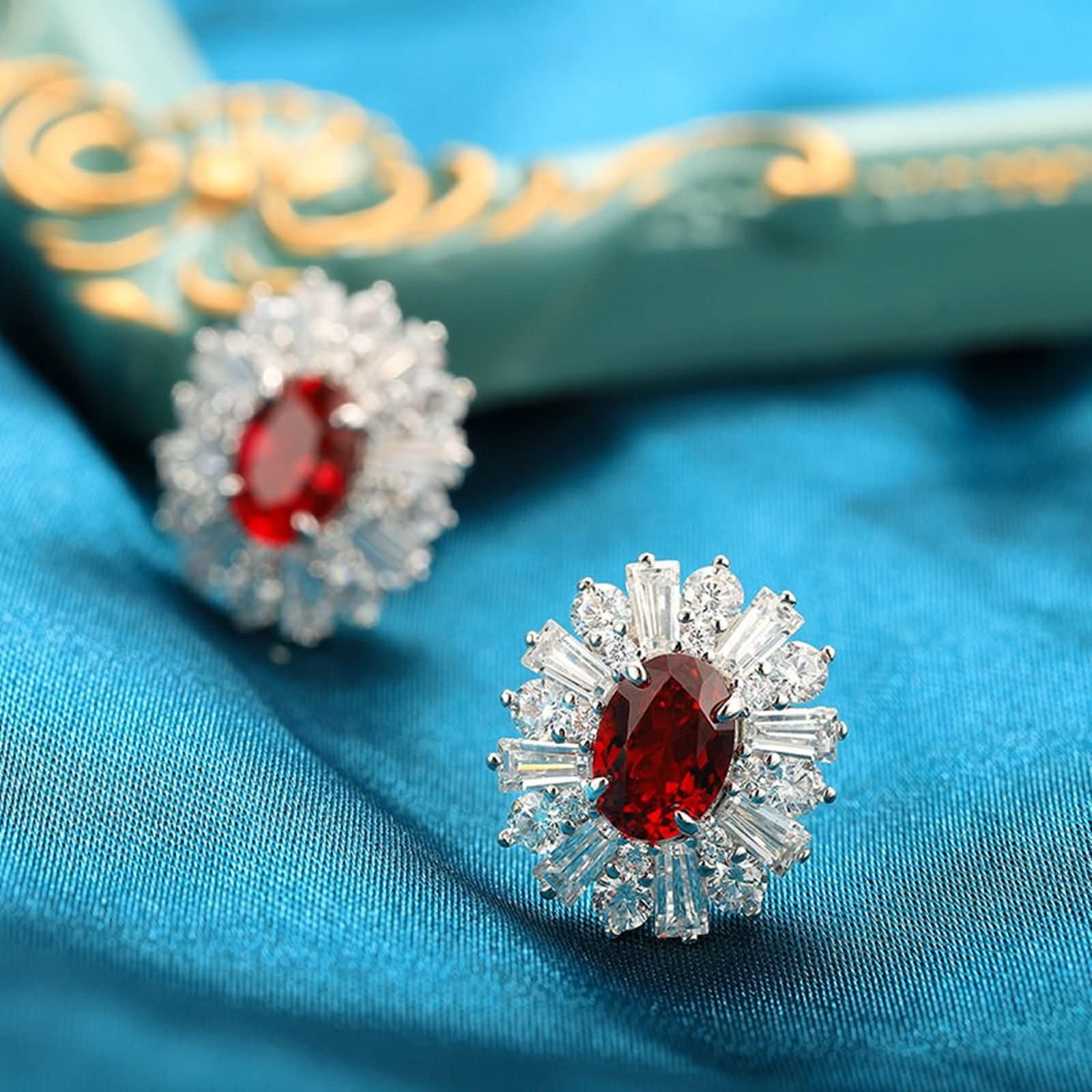 Ohrringe Hochzeit Damen 9K / 14K / 18 K Weißgold, 5x7MM Oval mit Erstellter Rubin 3,81 Karat und Moissanit, Hochzeit Damen Ohrringe Silber Rot