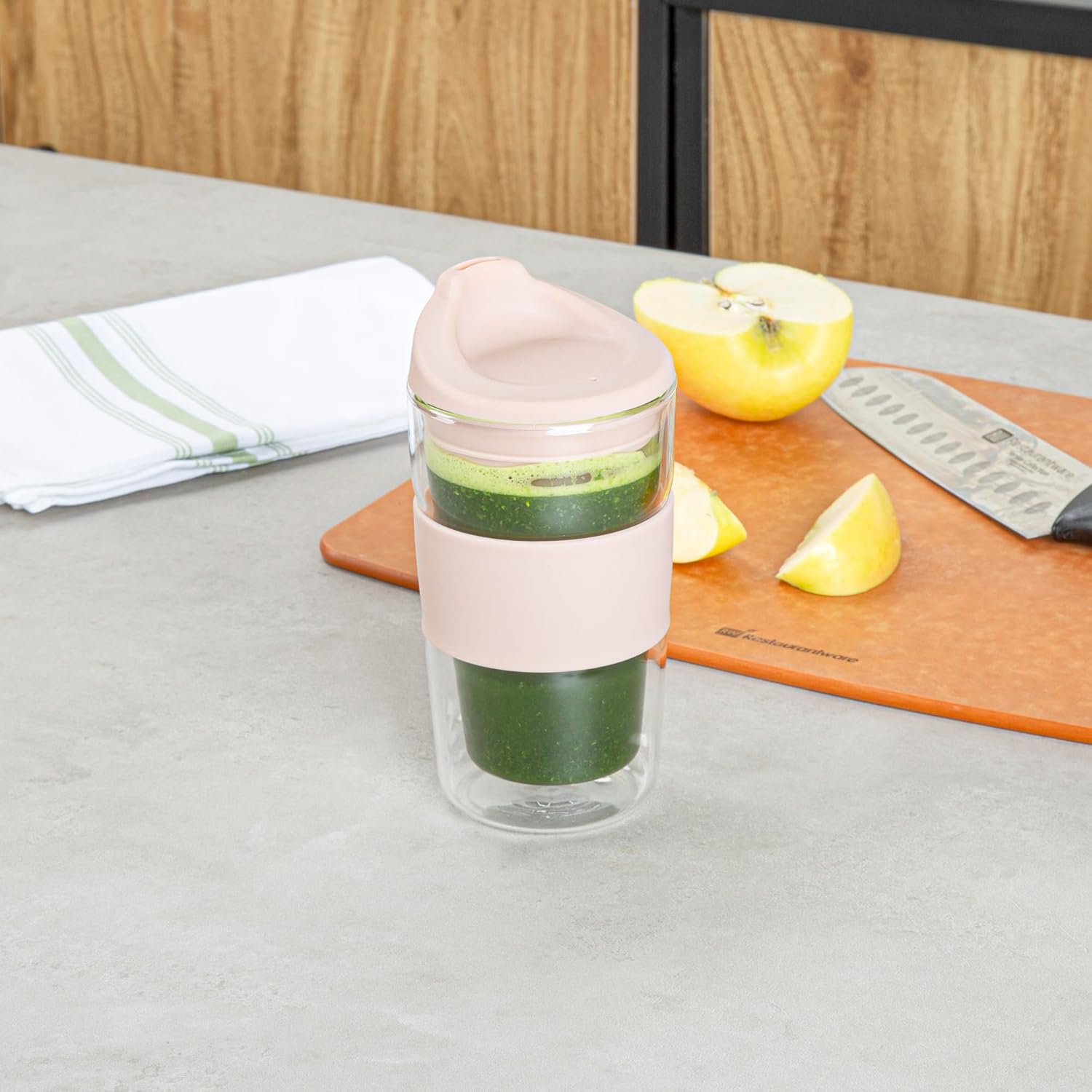 Restaurantware Glass Travel Mug 1 Count 12 Ounce Double Wall Borosilicate Reusable Coffee Cup, Spill-Resistant Tan Silicone Lid, Clear Drinkware Mug for Hot and Cold Beverages - Image 3