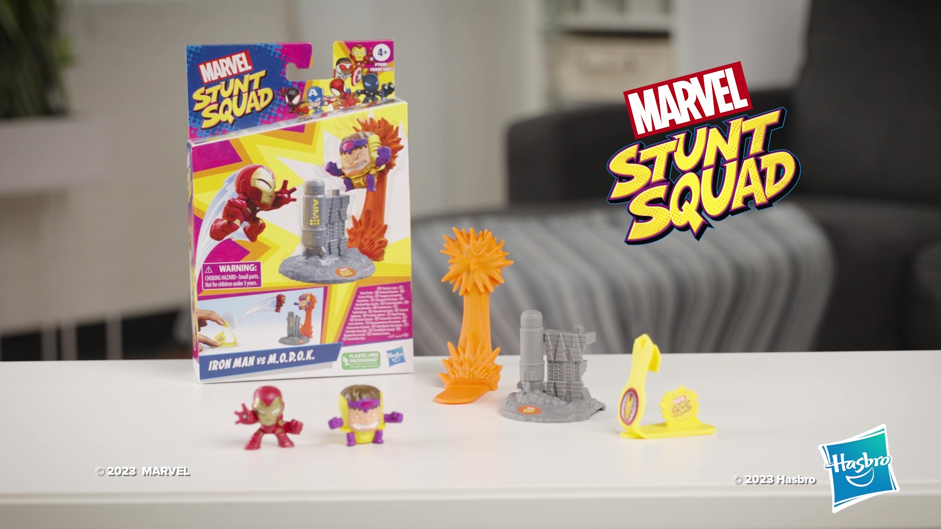 Amazon.com: Marvel Stunt Squad Iron Man vs. M.O.D.O.K. Playset