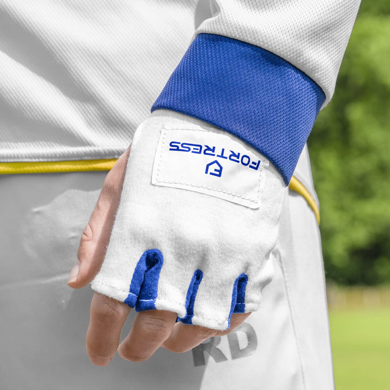 FORTRESS Glove Inners for Cricket - Full-Length & Fingerless Gloves (Adult (Half-Finger))