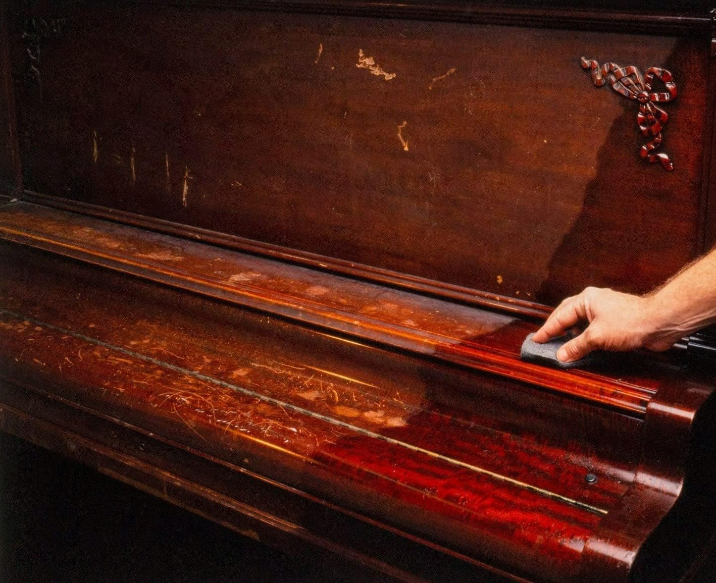 Howard Products RF1016 RF3016 Restor-A-Finish, 16 oz, Neutral : Health & Household