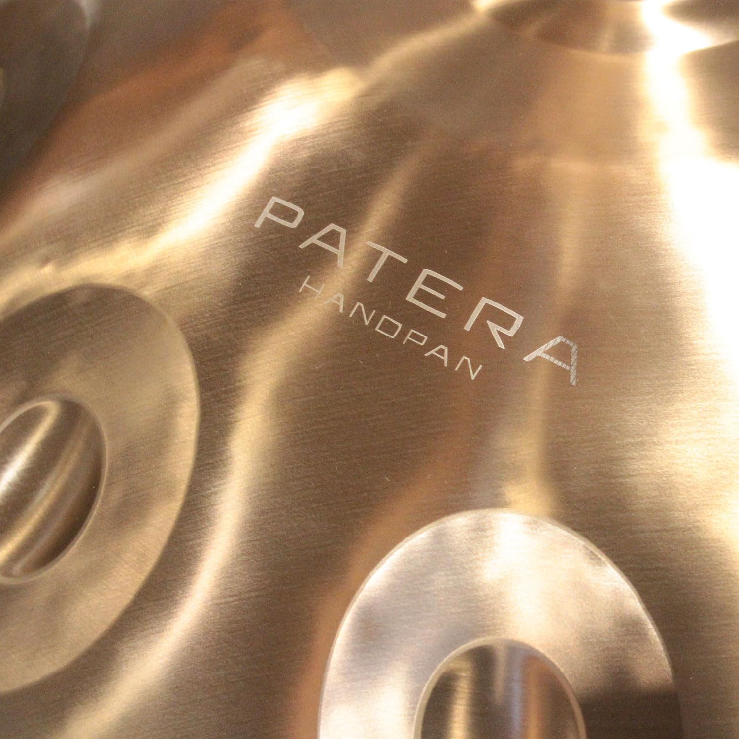 Patera HPDM-10 stal szlachetna Handpan Compact D- 9 tonów z torbą