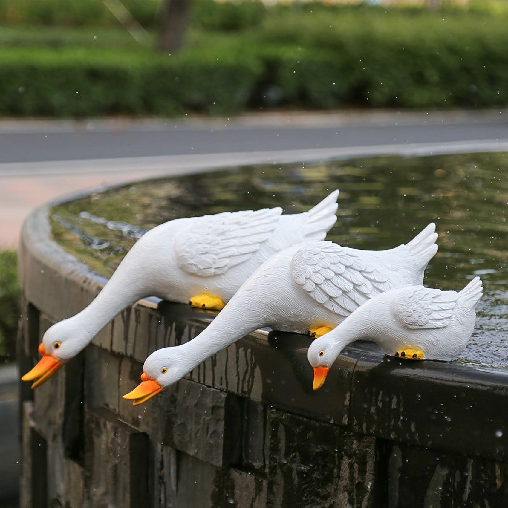 Gkwrzxbk White Duck Figurines, Resin Goose Statues, Set Of 3, Outdoor Garden Pond Decor, Realistic Bird Sculptures