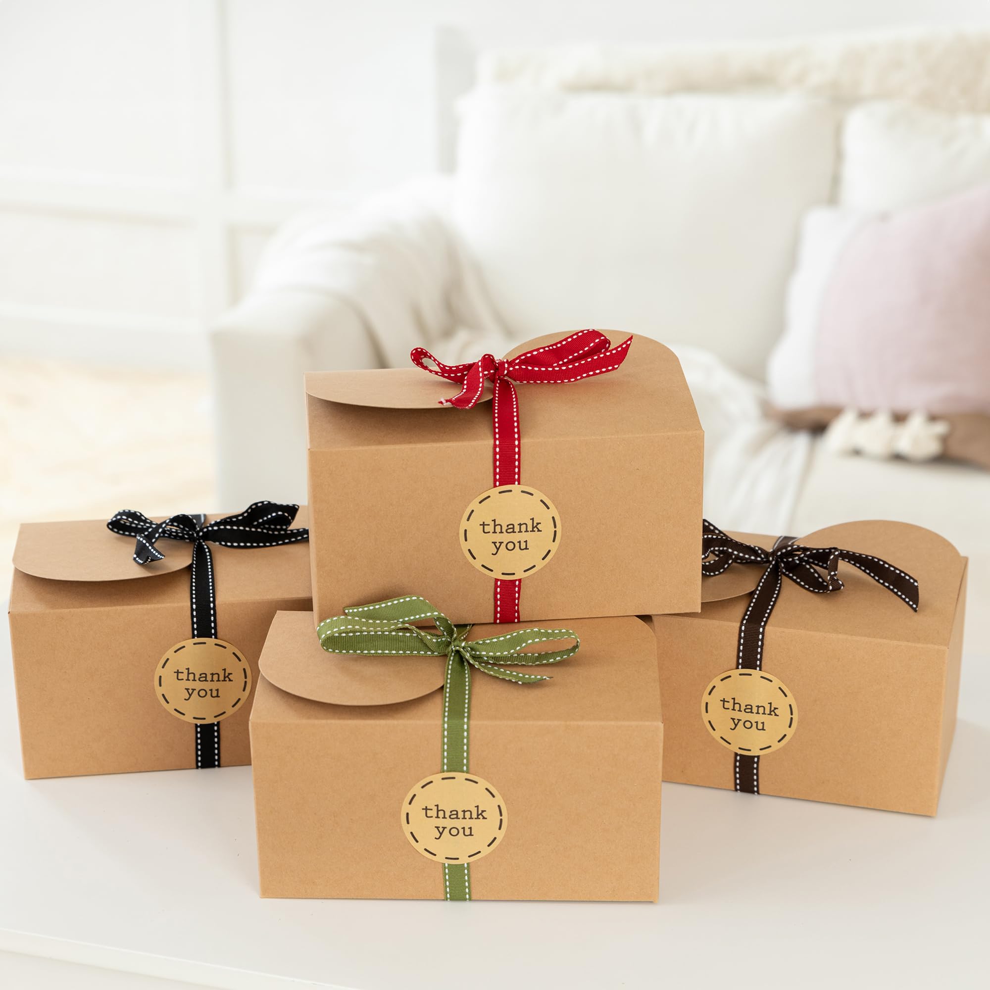 Cajas de galletas grandes de papel kraft marrón para regalar (paquete de 20) cajas de regalo de cartón de 9 x 5.5 pulgadas con cintas y calcomanía para productos horneados, pequeñas cajas de dulces