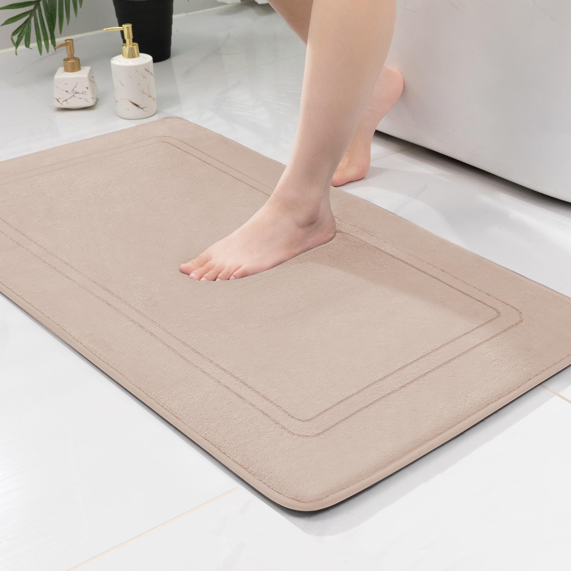 chakme Alfombrilla de baño antideslizante, alfombra de baño suave, alfombrilla de baño absorbente, alfombrilla de ducha para baño, color beige, 60 x 90 cm
