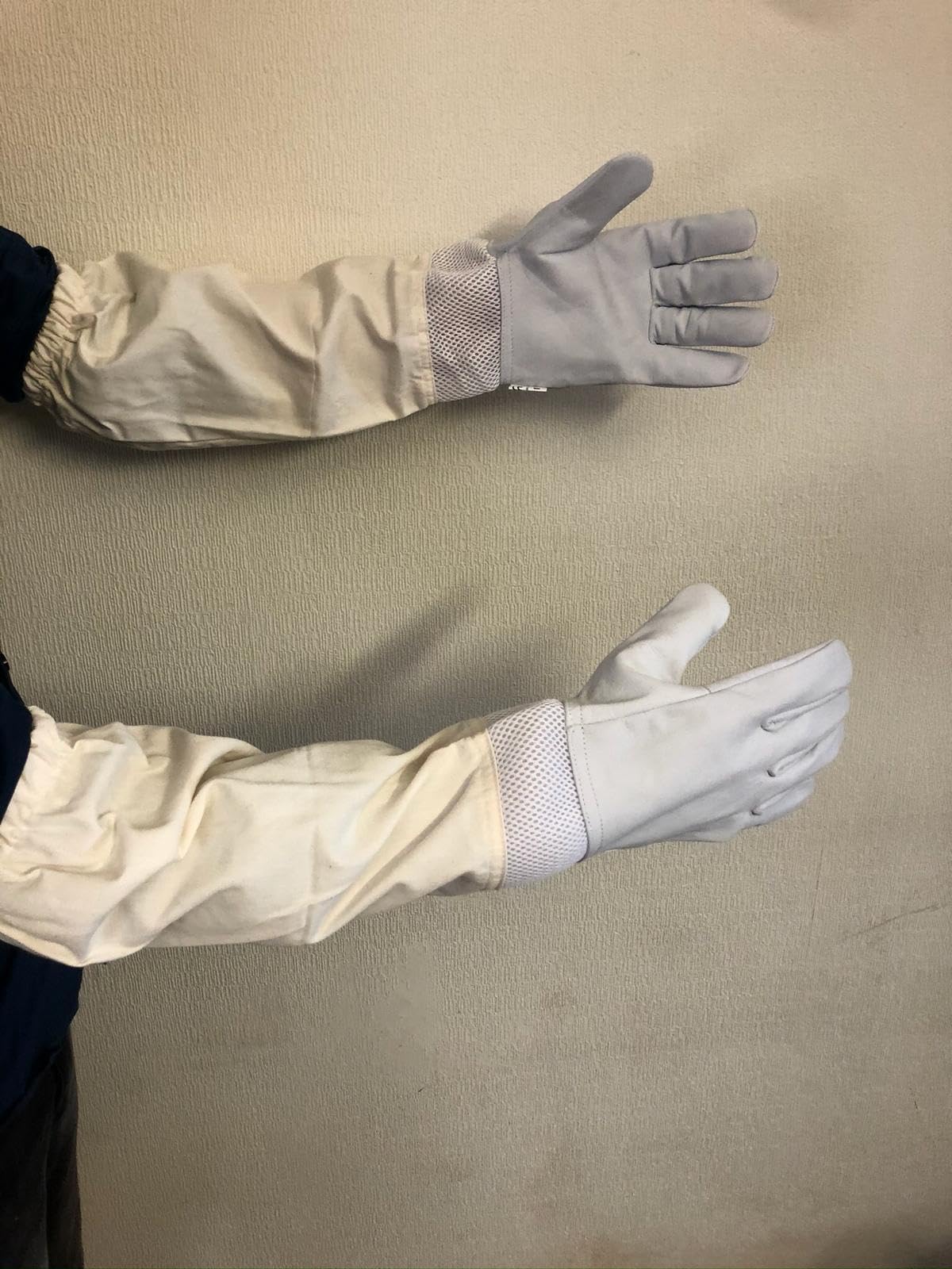 FVJG Veste de protection apicole unisexe 3 couches ultra ventilée pour apiculture, voile d'escrime, veste de style astronaute uniquement avec gants gratuits, blanc (taille M)