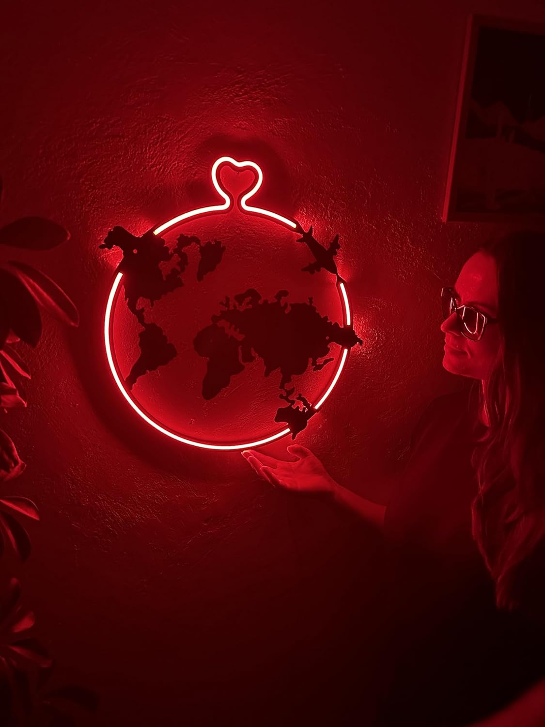Love Around Neon Metal Wall Decor, Neon World Map, Neon Wall Sign, World Map Neon Sign, Led Neon Lights, Neon Sign Wall Decor, Travel Sign (with Remote Control)
