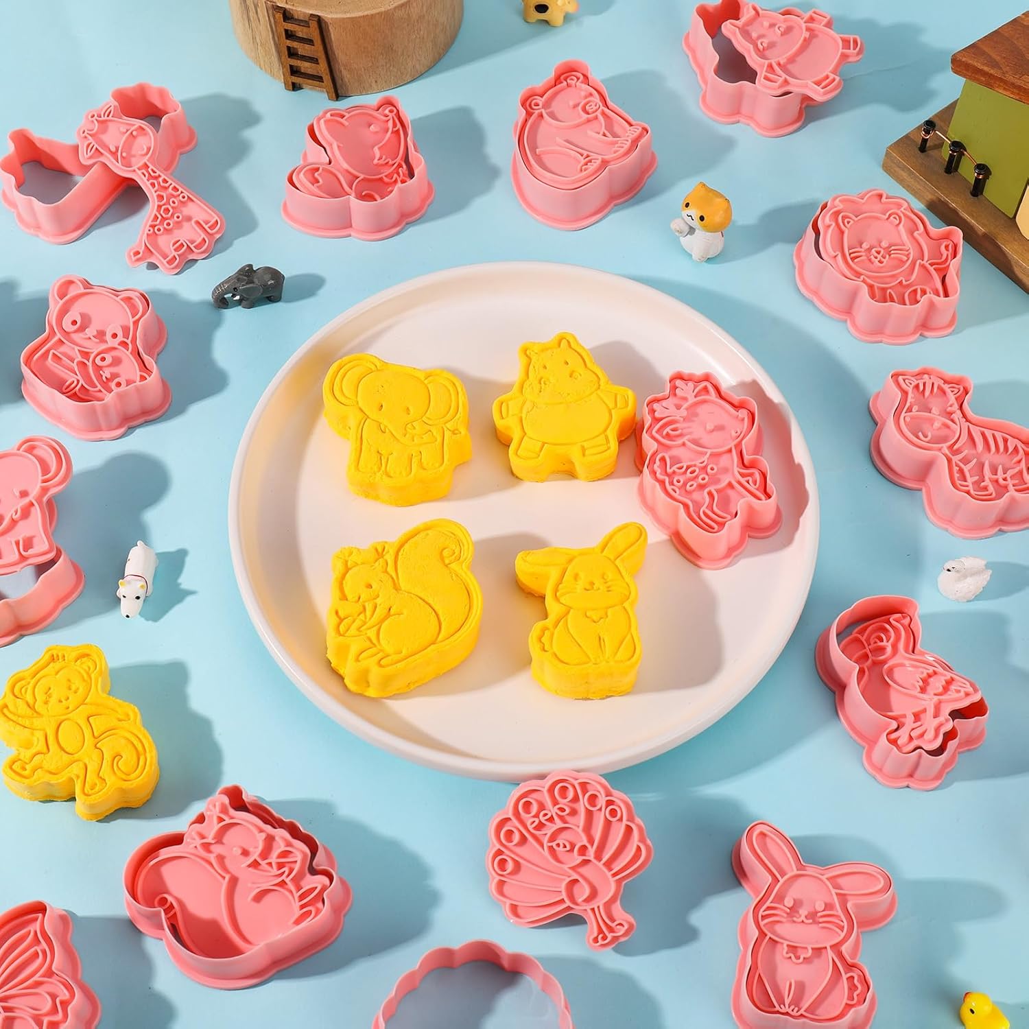 Jspupifip 16 Pack Animal Cookie Cutters Set,3D Cookie Plunger Stamps Jungle Safari Animal Zoo Circus DIY Press Molds Baby Shower Cracker Cutters Birthday Party Baking Supplies Clay Biscuit Molds - Image 4