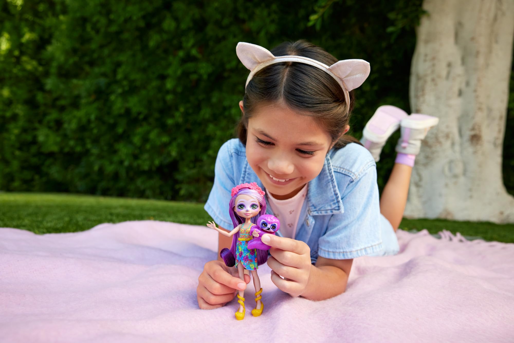 Enchantimals Dolls, Sunshine Beach Sabindra Sloth Doll and Tang Animal Friend - Image 2
