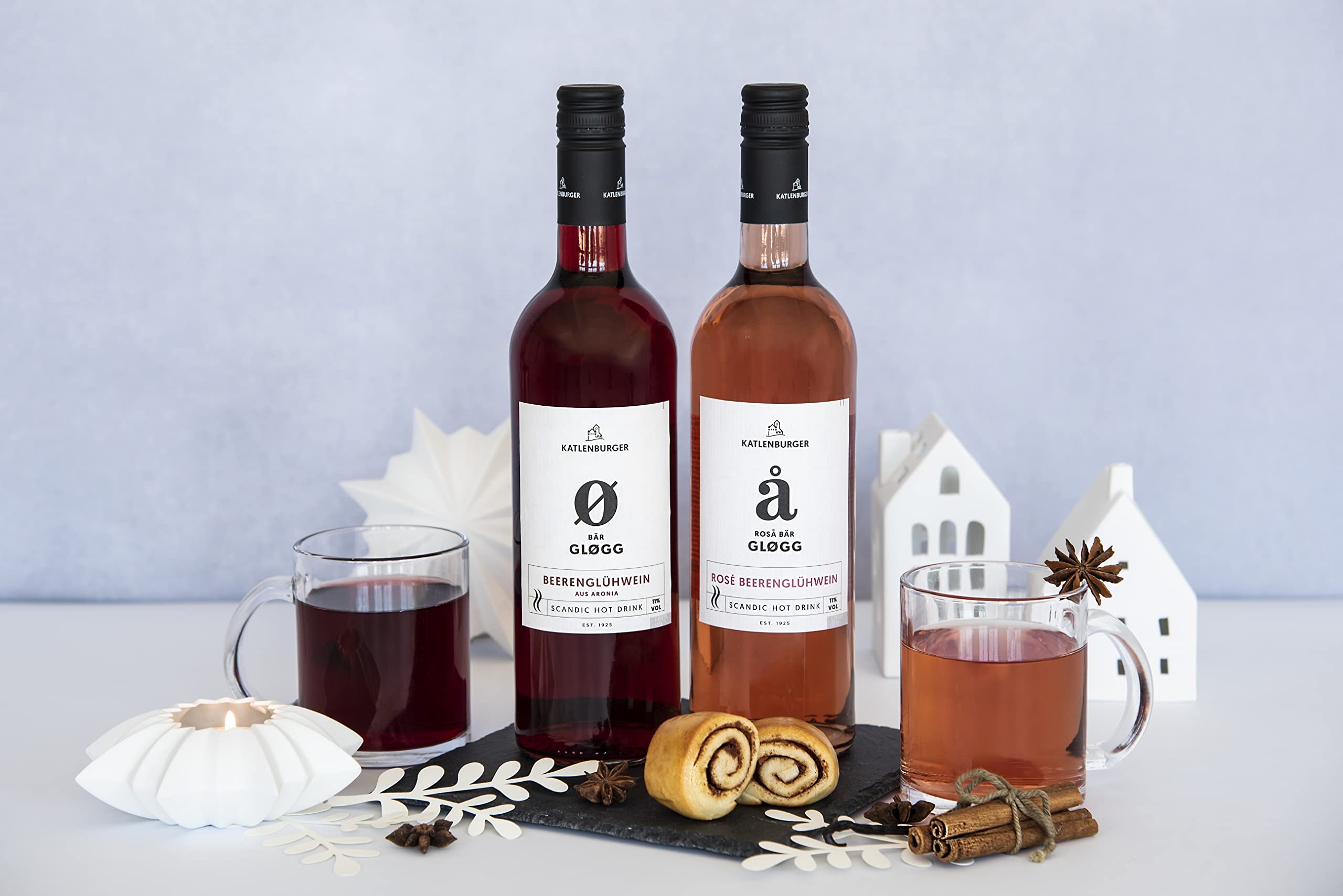 KATLENBURGER - Scandic Hot Drink Bärgløgg | Scandic Hot Drink Bärgløgg ist ein feiner Fruchtglühwein aus Aroniabeeren. Er überzeugt durch ein vollmundiges Geschmacksbild. Inhalt: 6x 750ml und 11% vol