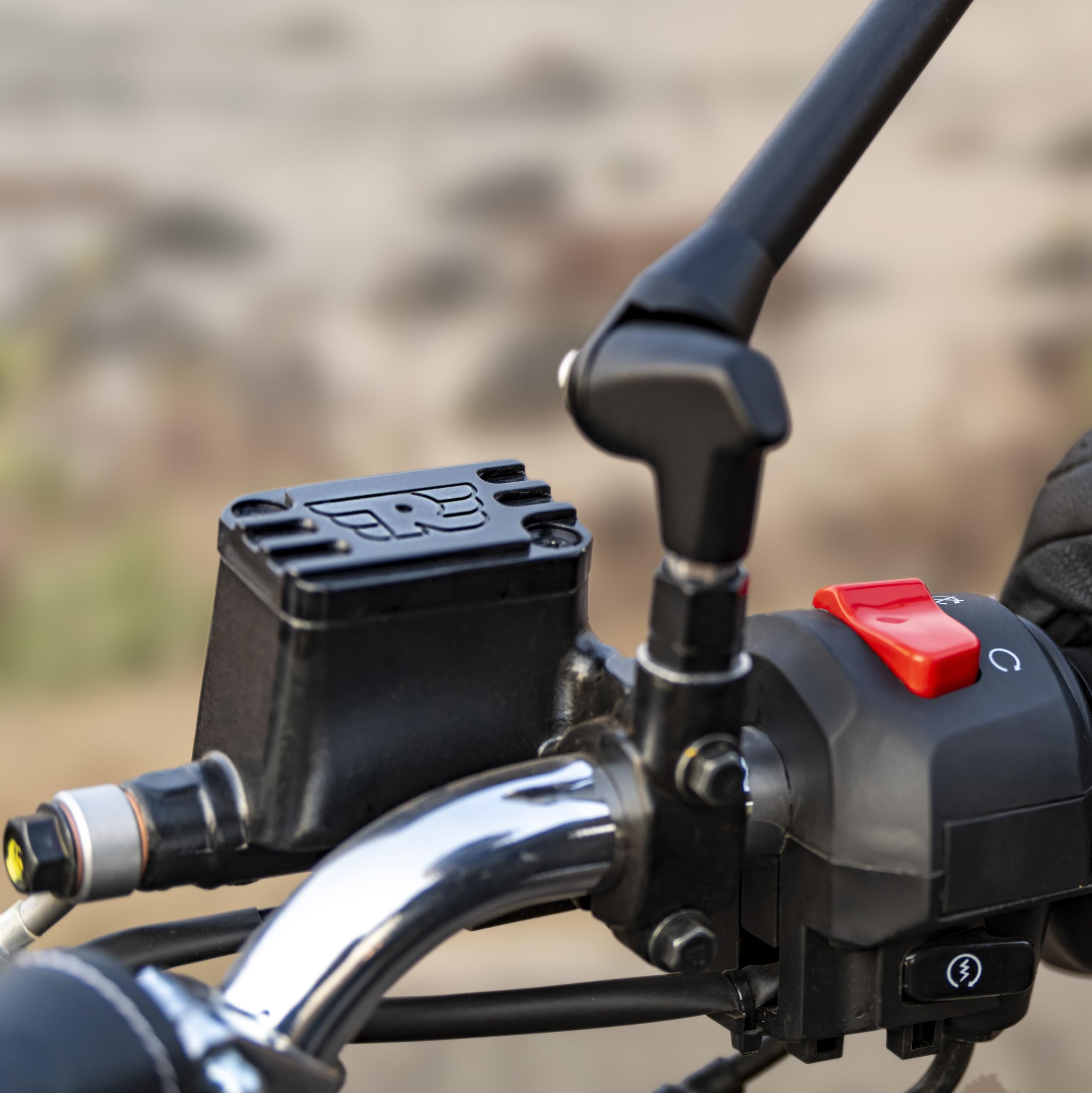 esBraque、 PICHET,POIRE CIUPEE,VERRE Exhaust Inoxcar PEUGEOT 407 TWPE.27.RA