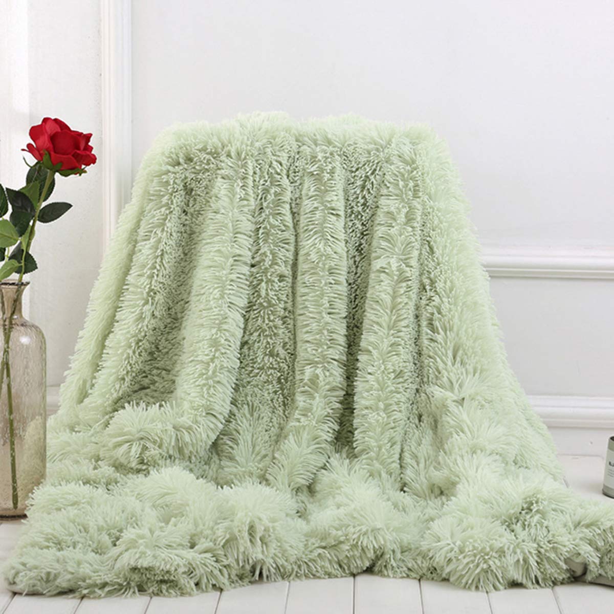 Sleepwish Girls Mint Green Blanket - Decorative Sofa, Couch and Floor Throw - Warm, Cozy, Super Soft Bed or Car Cover - Long Shaggy Hair, Faux Fur, Microfiber Polyester Material - 51 x 63 Inches