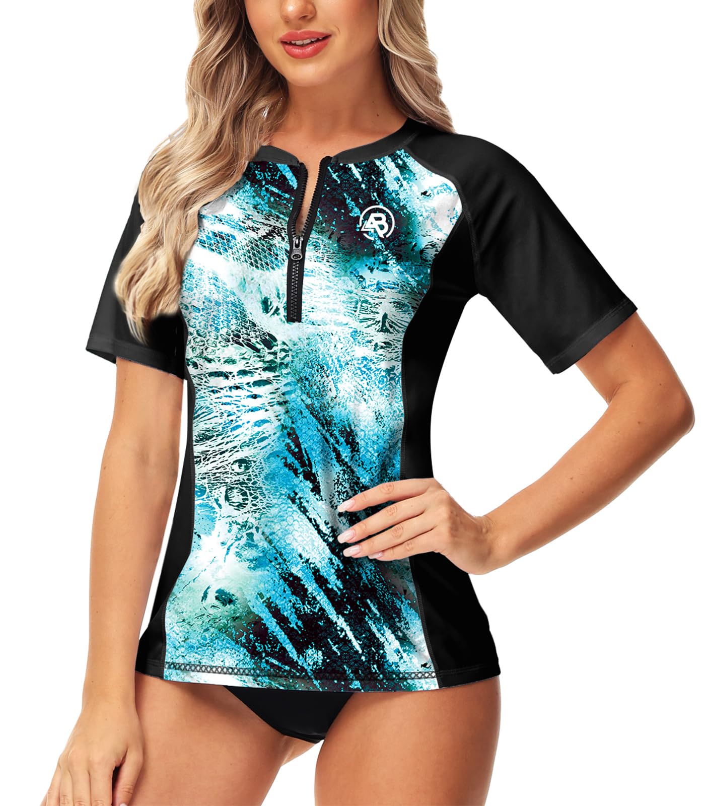 AOBUTE Women Zip Rash Guard UPF 50+ Gradient Short Sleeve Swim Top Surf Shirts