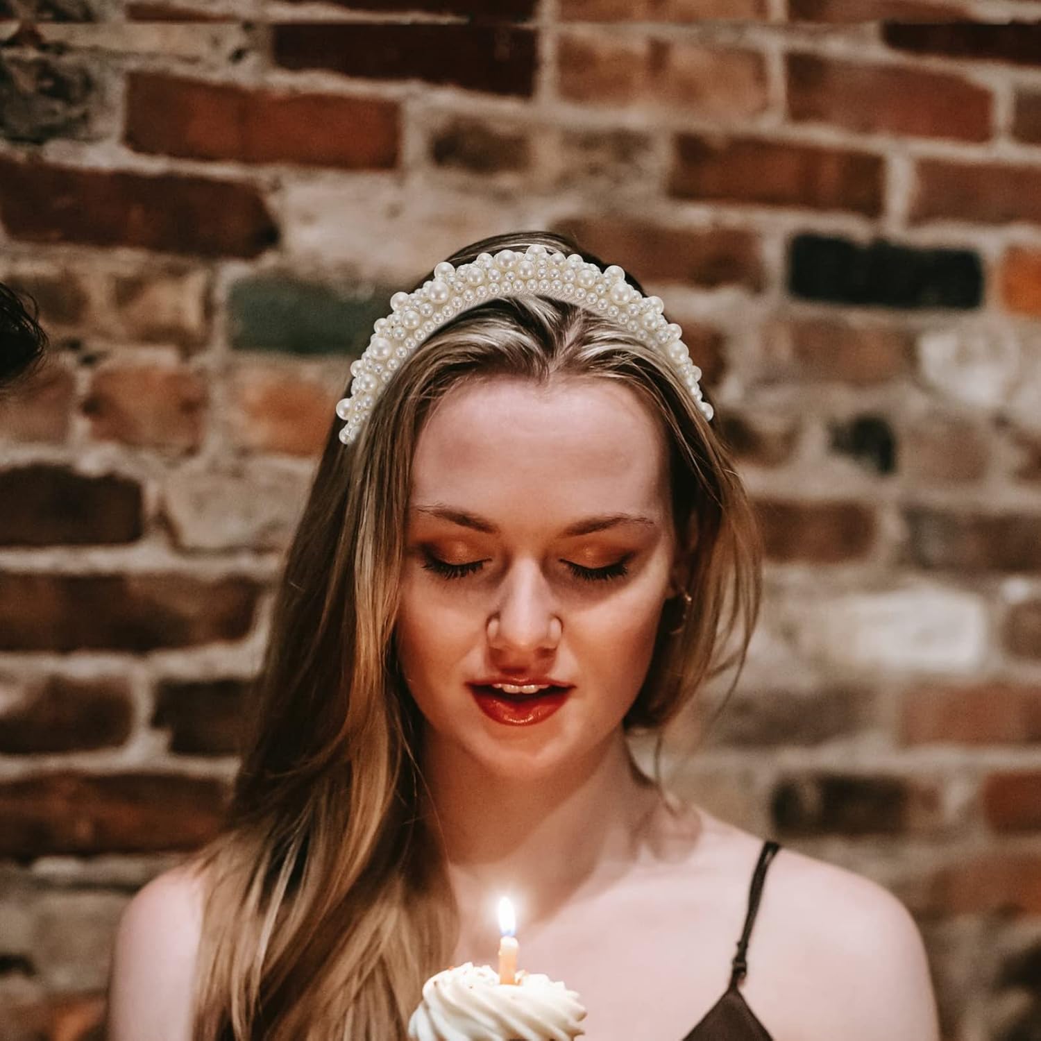 Lurrose Pearl Jeweled Baroque Padded Hairband Bridal Hair Hoop for Women Girls - Image 9