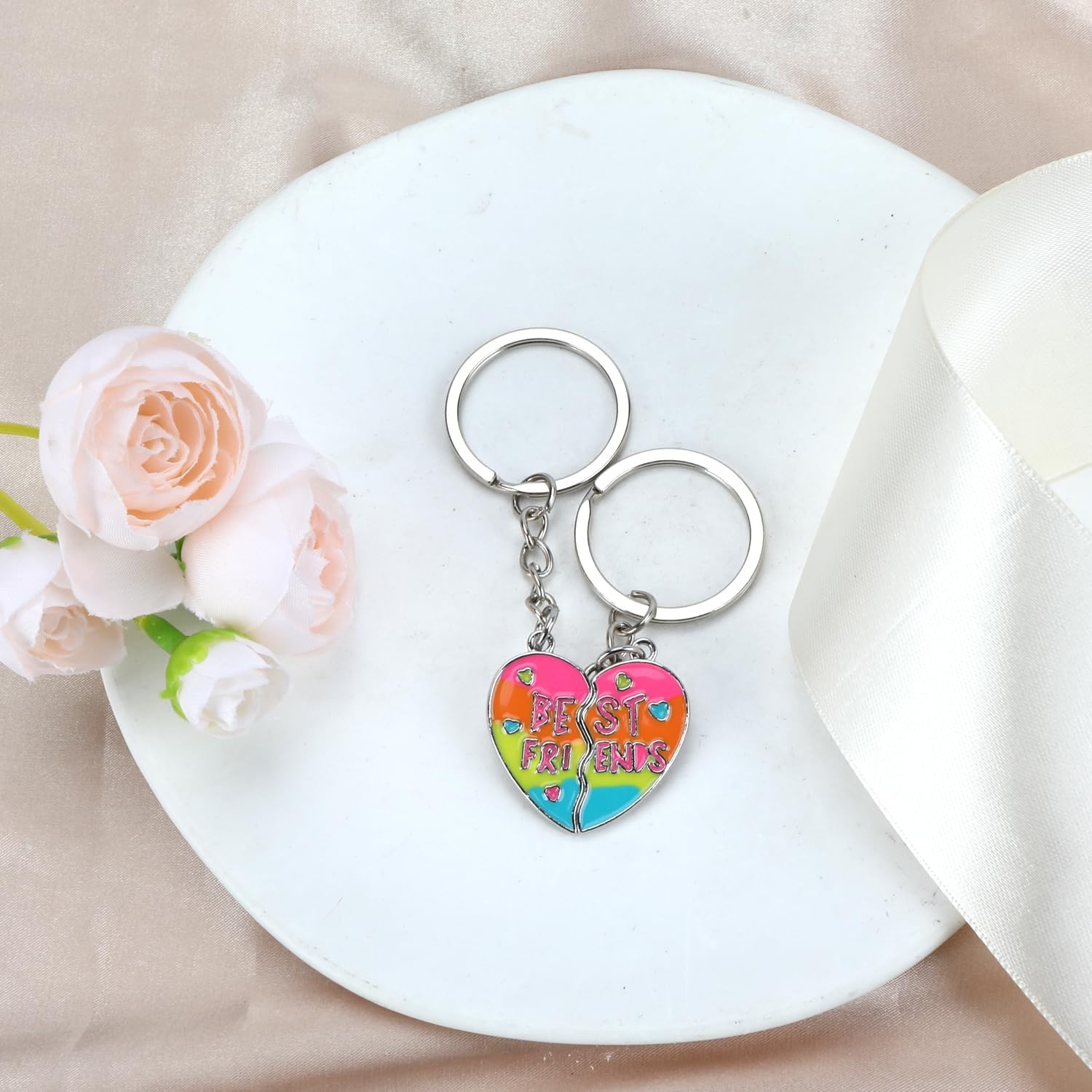 Friendship Keychain,Heart-Shaped Matching Keychain for Best Friends,Birthday Graduation Gifts for Women Friends