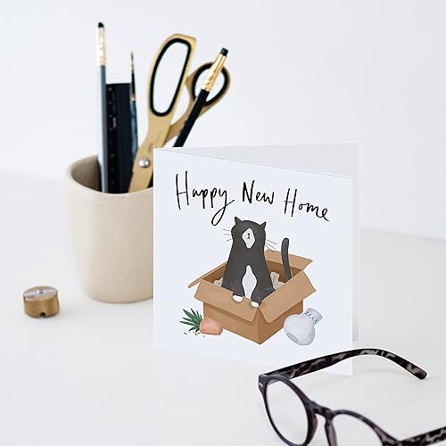 Miniatura 3 de Old English Company Tarjeta de gato nuevo hogar  Divertido lindo gatito en movimiento día de felicitación para inauguración de la casa, interior en