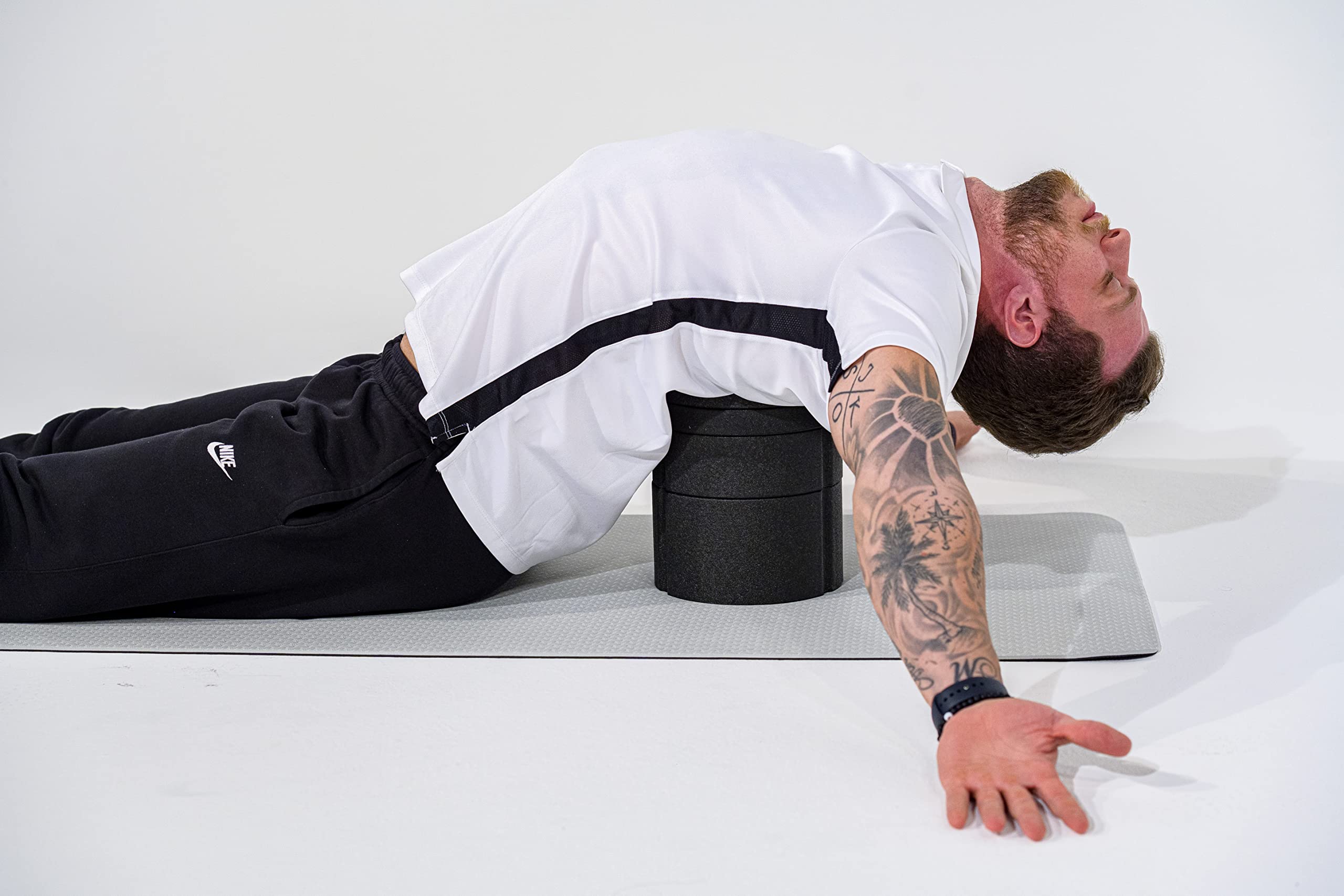 BODYMATE Rückendehner-Set Schwarz - Dehner für Rücken und Brust - Rückenstrecker mit Regulierung der Höhe - Rückentrainer zur Öffnungen der Brustmuskulatur und Dehnung des oberen und unteren Rückens