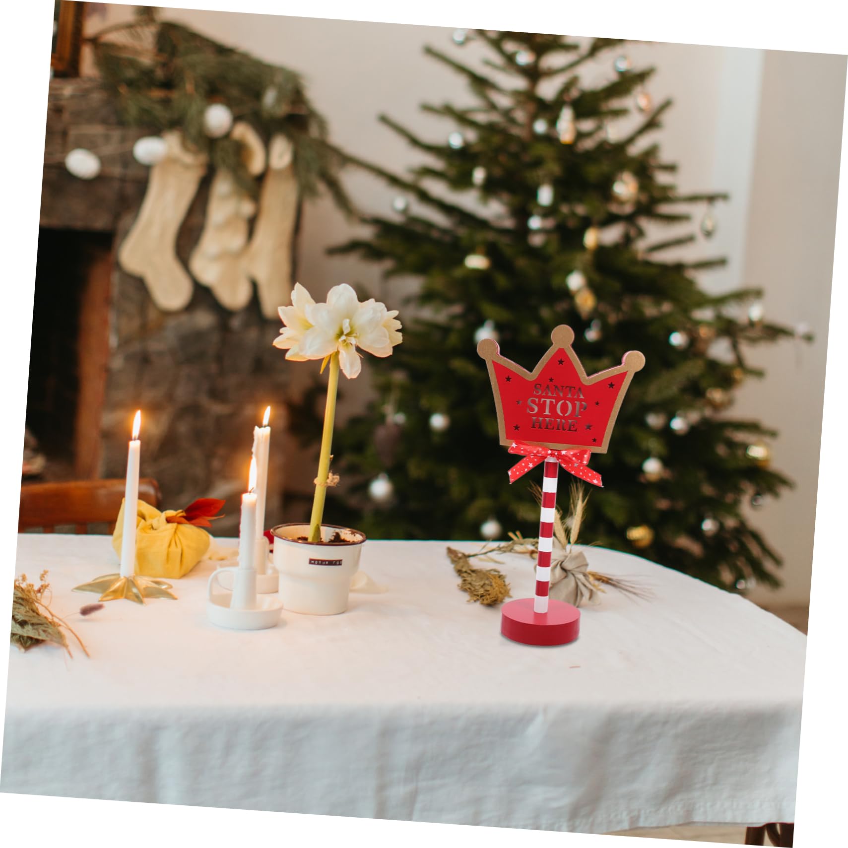 BESPORTBLE Novelty Christmas Decor LED Lamp Xmas Nightstand Light for Festive Atmosphere Warm Glow Crown Design Ornamental Holiday Accessory for Tabletop Display