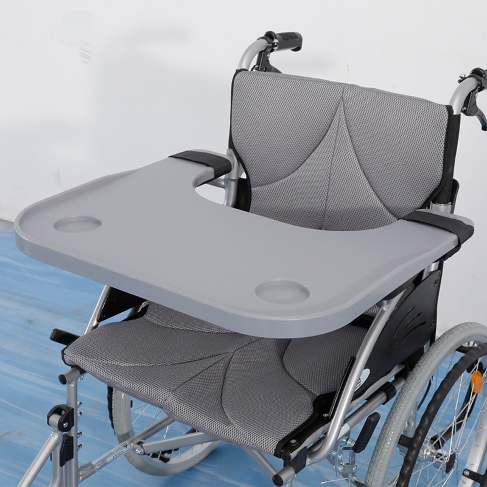 WOZLO Accesorios para silla de ruedas, bandeja con soporte para bebidas, soporte para bebidas, bandeja extraíble para regazo, bandeja de ruedas de plástico ABS apta para la mayoría de sillas de ruedas