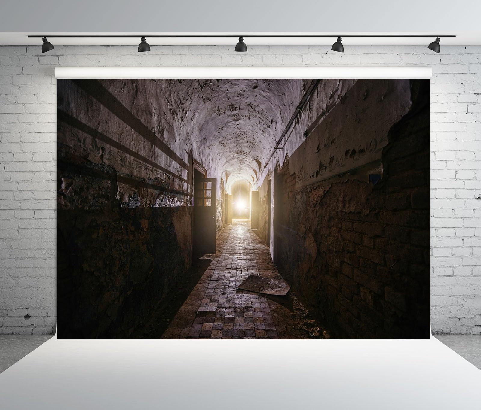 17x10FT (5.2x3m) Corridoio Sotterraneo Ad Arco Con Luce Sfondo Fotografico | Antico Passaggio Del Sotterraneo Fondale In Tessuto,Volta In Mattoni Uscita Luminosa,Per Eventi Gotici E Ritratti,Photo Booth