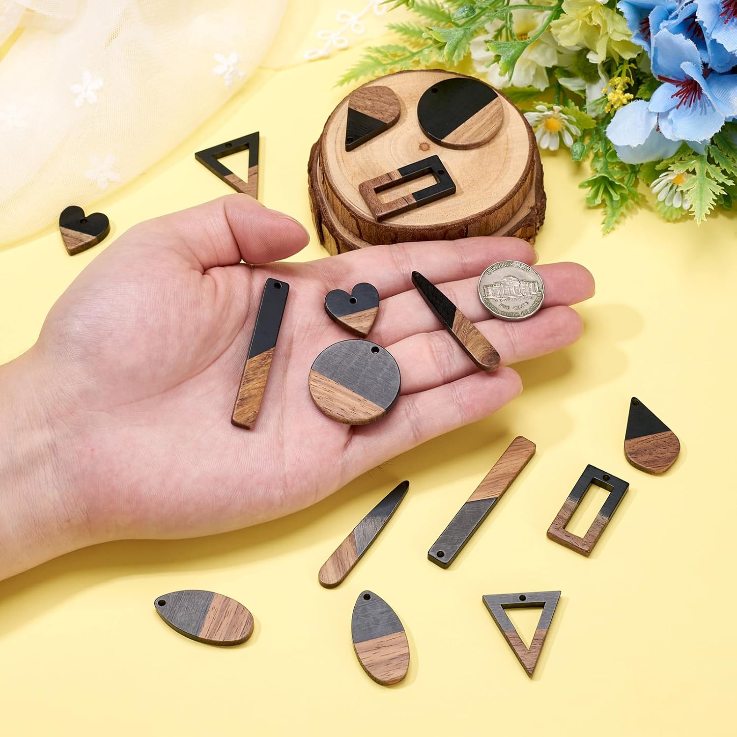 FASHEWELRY 20Pcs Resin Wooden Pendants 10 Styles Rectangle Teardrop Rhombus Flat Round Geometry Vintage Resin Wood Statement for Jewelry Making - Image 4