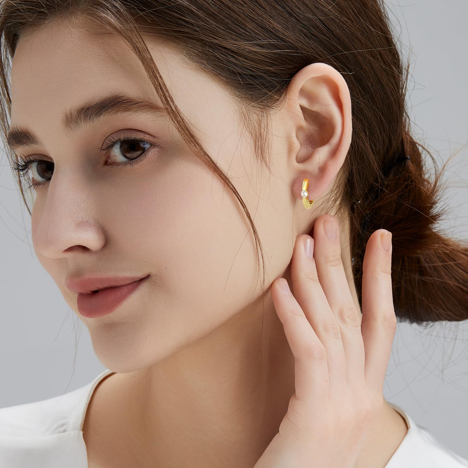 Amazon.co.jp: フープピアス リボン 一粒ジルコニア レディースピアス 