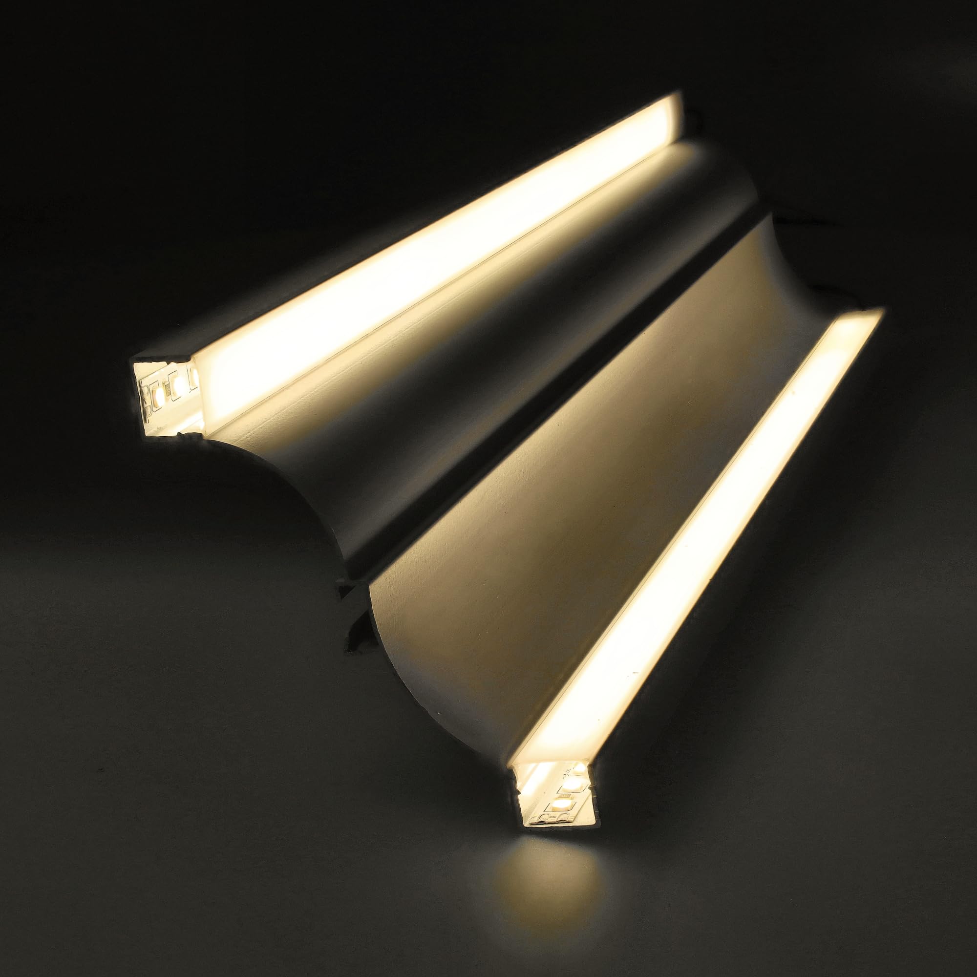 Jandei – Pack 4 Perfiles de Doble Cara para Colocación de Tiras Led en Cornisas, Longitud 1 Metro, Acabado Aluminio Blanco. Cada Perfil Incluye Dos Difusores