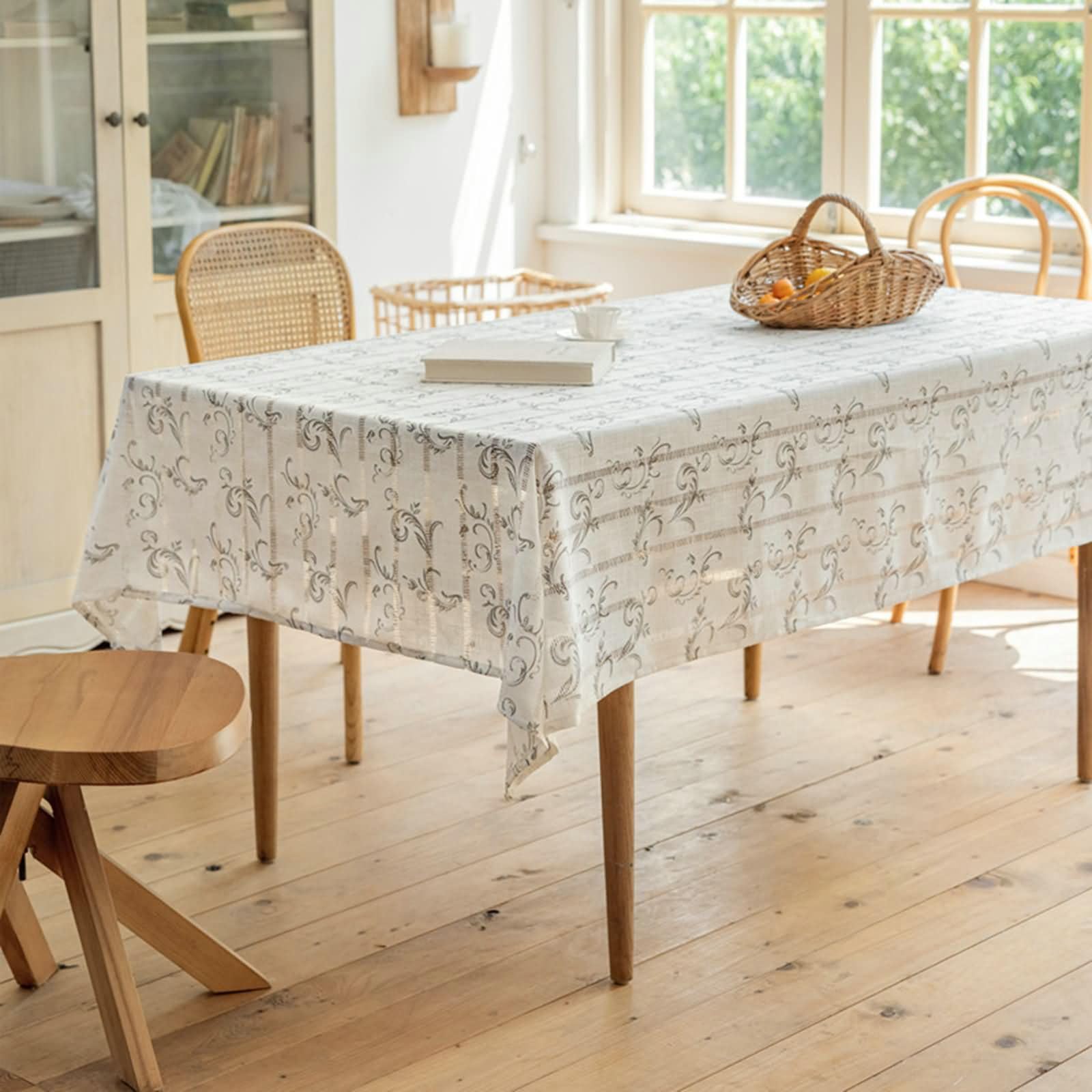 Nappe de table rectangulaire protection anti-taches grise pour repas sereins