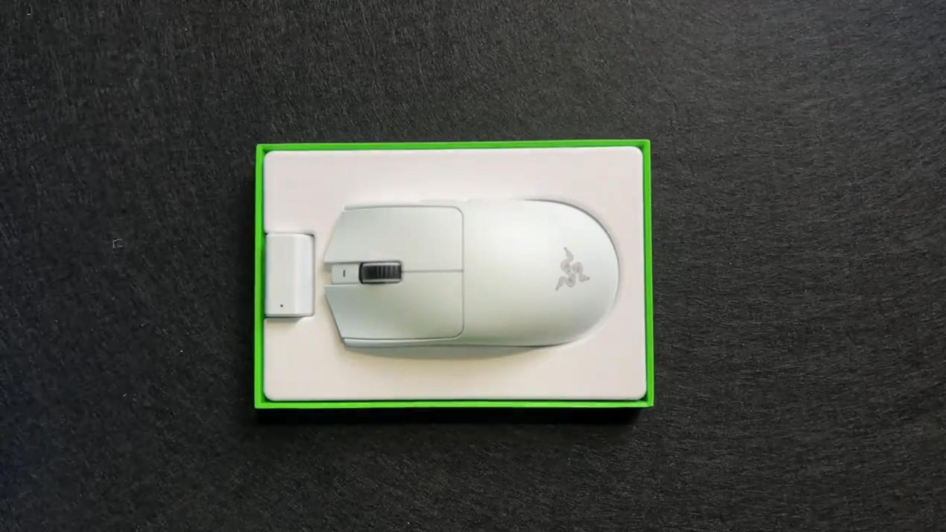 Watch Razer Viper V3 Pro - Amazing look and feeling on Amazon Live