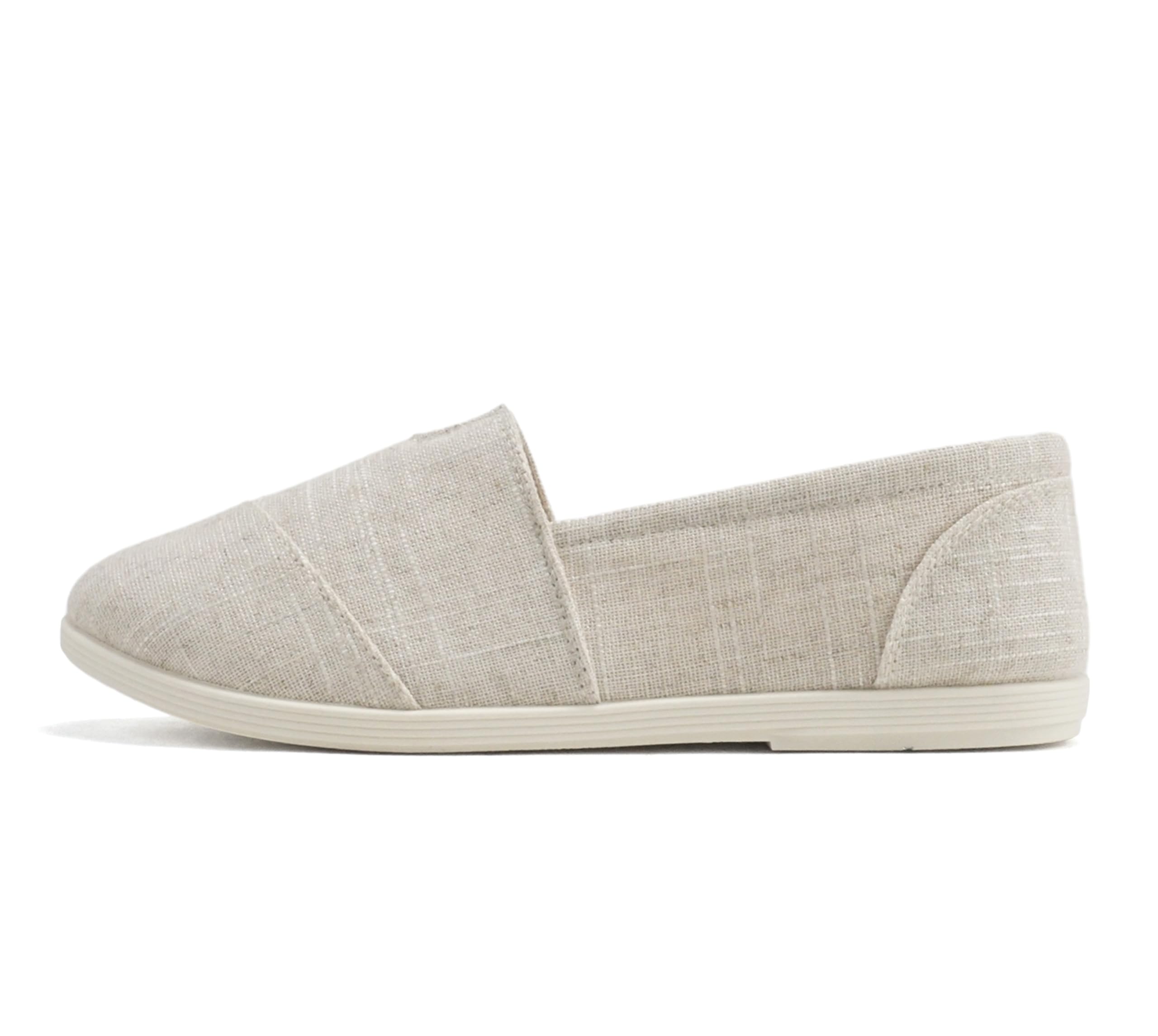 Soda Shoes Women's Obji Round Toe Casual Flat with Padded Insole