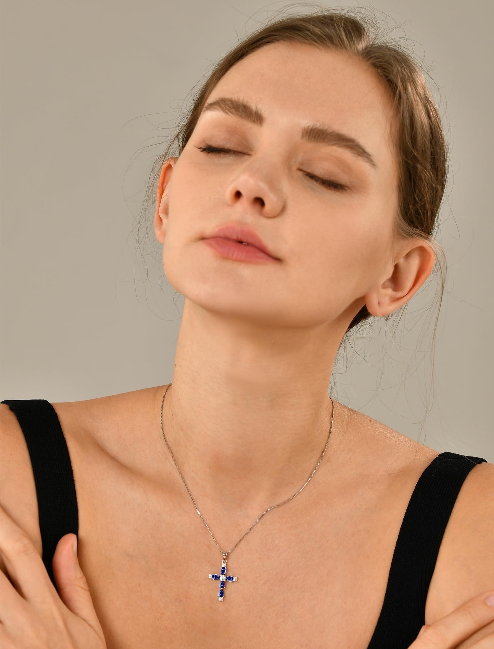 YL Collar Cruz Plata de Ley 925 con 12 Piedras de Nacimiento de Circonita Regalos con Colgante de Crucifijo para Mujeres Mamás, 45-48 CM