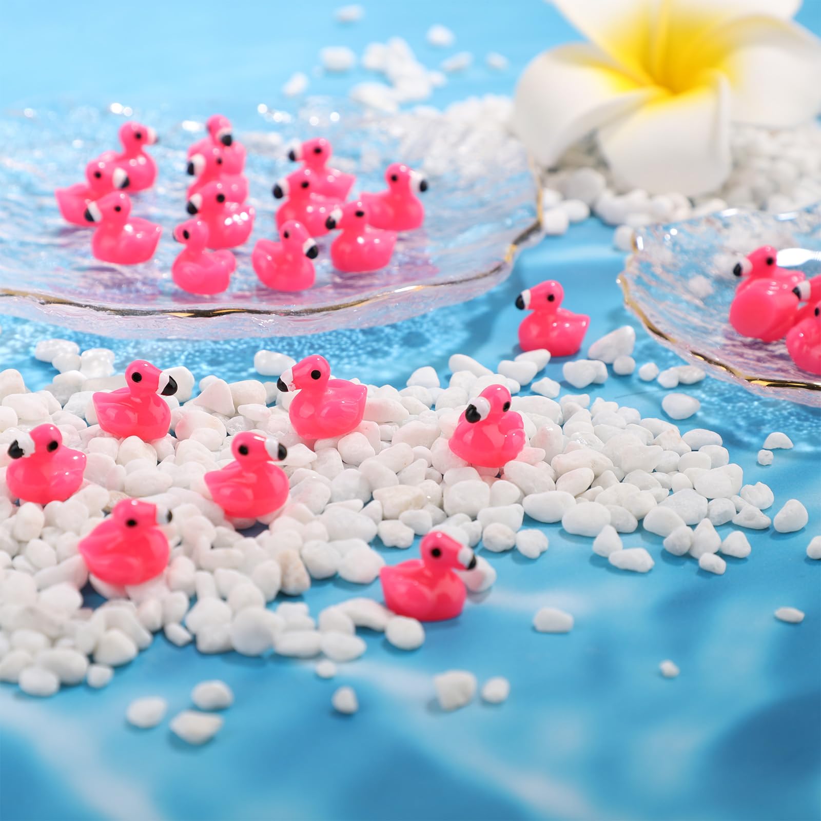 100pcs Mini Resin Flamingo Ducks, 0.59x0.51x0.51in Mini Pink Flamingo Figurines Resin Flamingos Ornament Small Miniature Flamingos for DIY Doll House Party Decoration Kid - Image 4