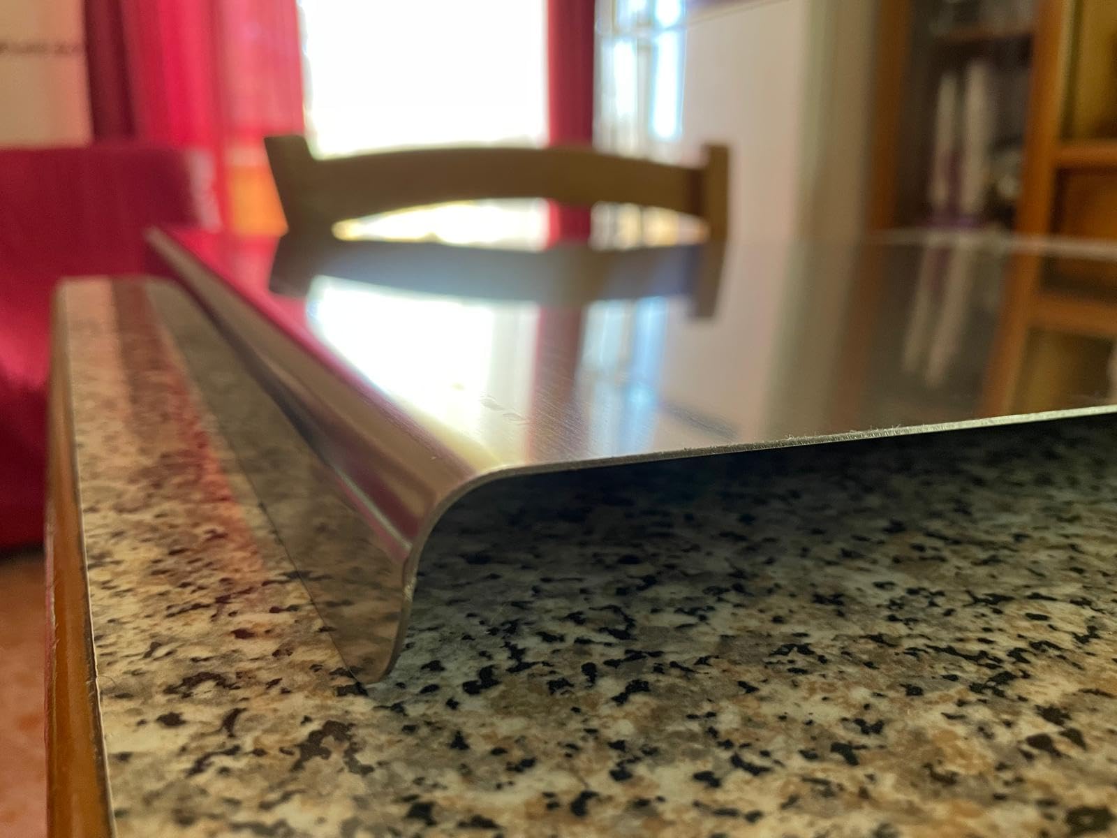 Spianatoia in Acciaio Inox 59x59 cm – Superficie Igienica, Resistente e Facile da Pulire – Piano da lavoro con Piega, ottimo per Impastare Pizza, Pane, Dolci, Pastasfoglia.