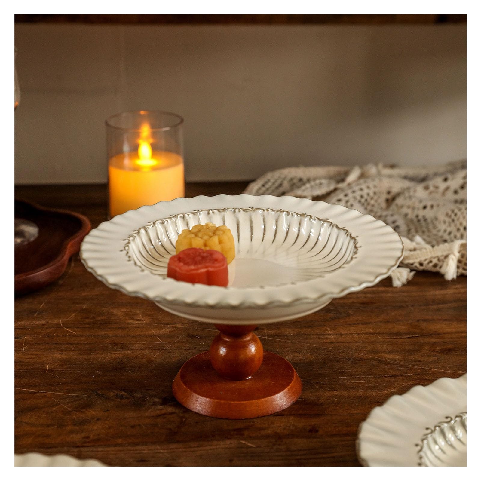 Soporte for pasteles de cerámica, elegante soporte for pasteles con base, recipiente for pasteles, plato for servir, bandeja de frutas, expositor for fiestas y uso doméstico(Black,9inch)
