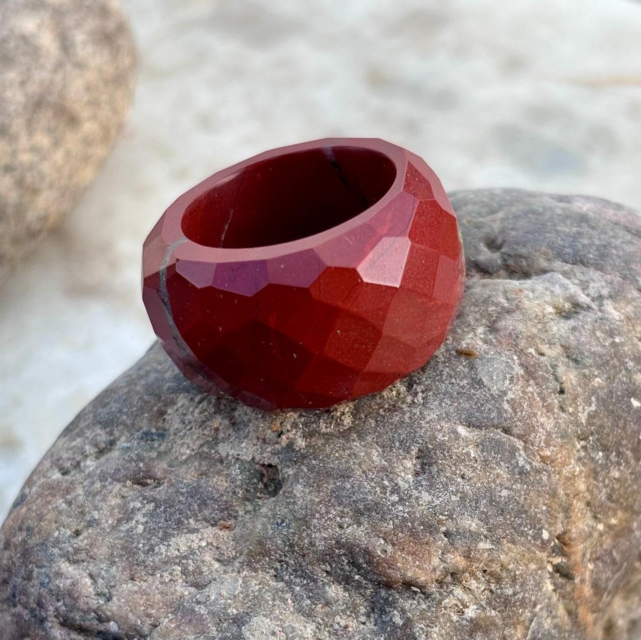 Faceted Dome Jasper Ring, Deep Redjasper, Geometric Pattern, Statement Jewelry, gemstone ring