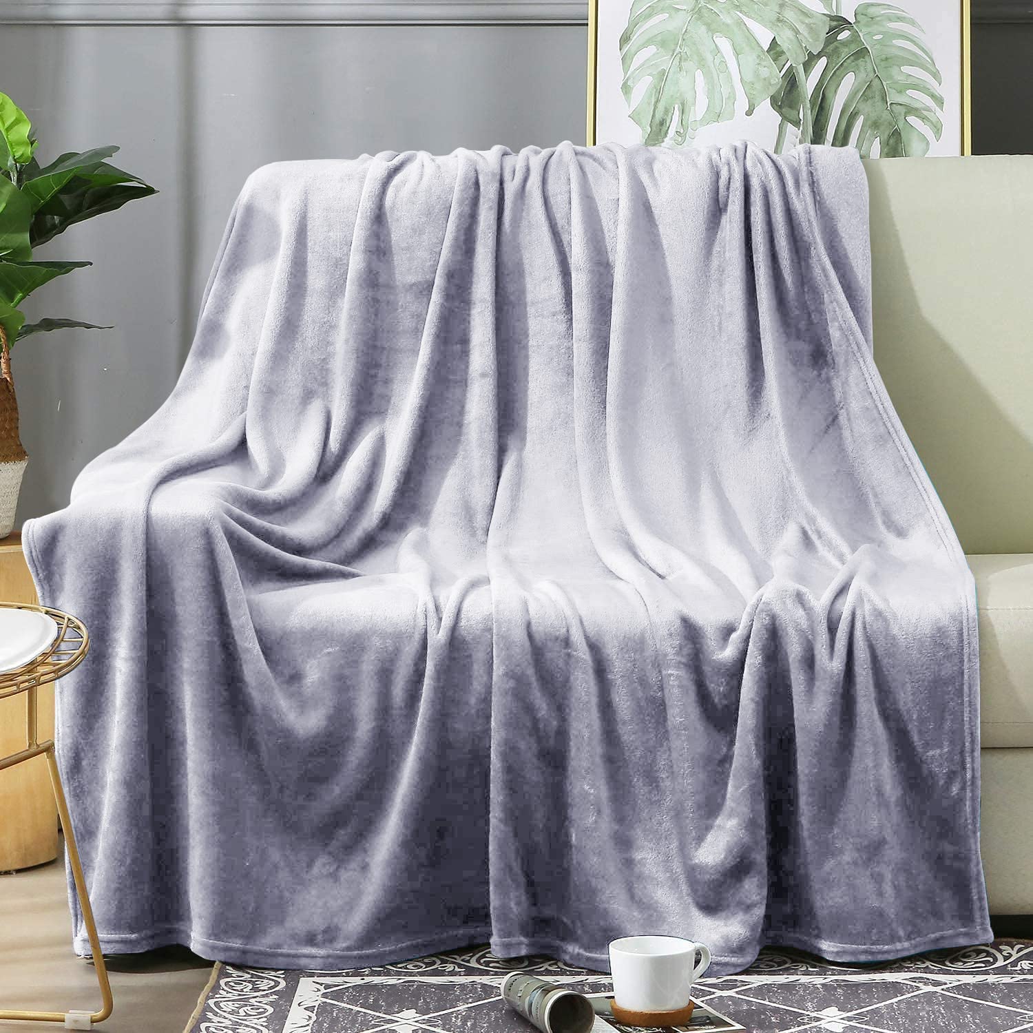 Best Linen Mink Throw Blanket Super Soft Warm Fluffy Reversible Easy Care Machine Washable Fleece Bed Throw For Sofa, Beds & Travelling (Silver, 200 x 240 CM)